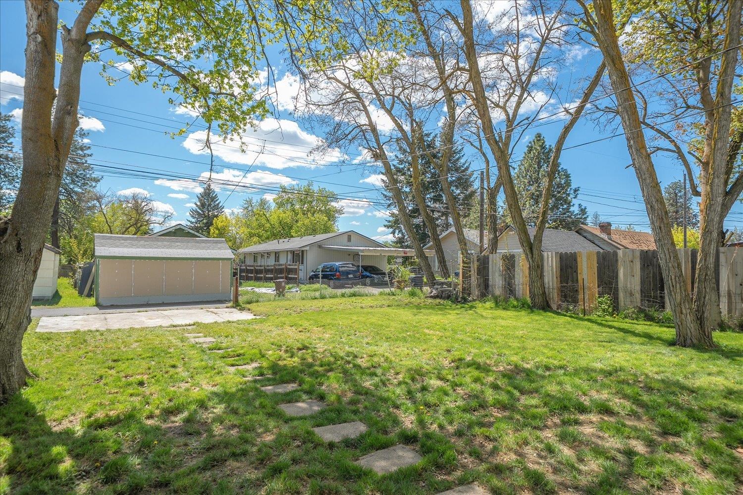 416 E Everett Ave - Photo 12