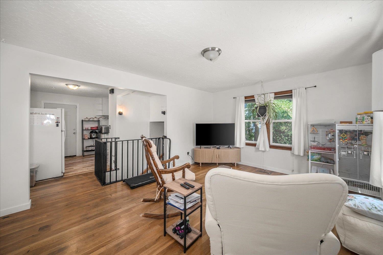 1911 E Sharp Ave - Photo 5