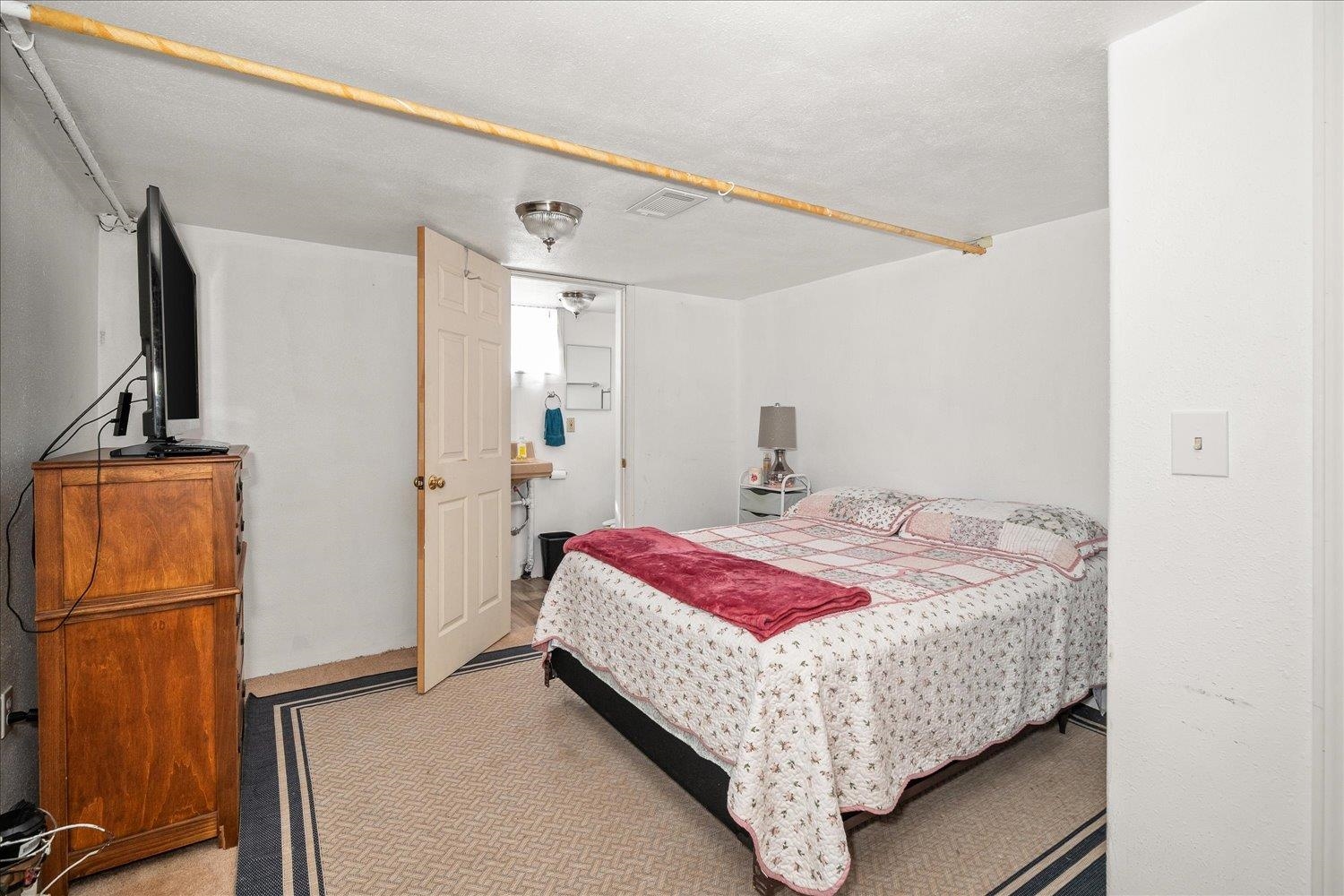 1911 E Sharp Ave - Photo 15