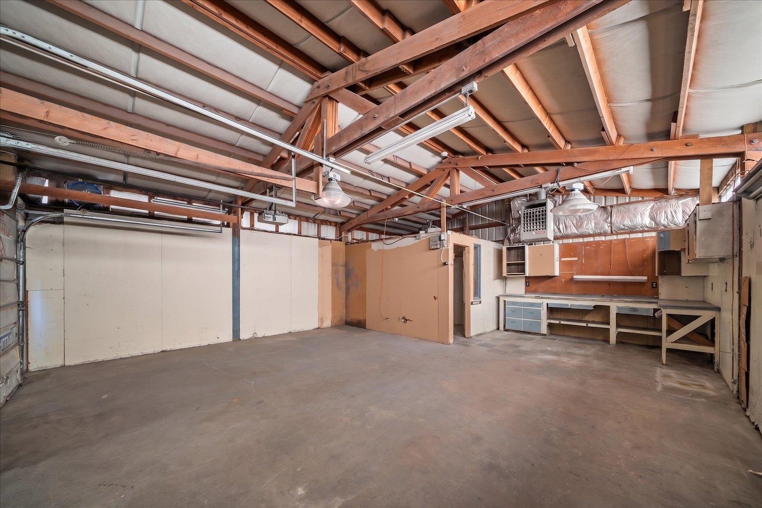 1911 E Sharp Ave - Photo 35