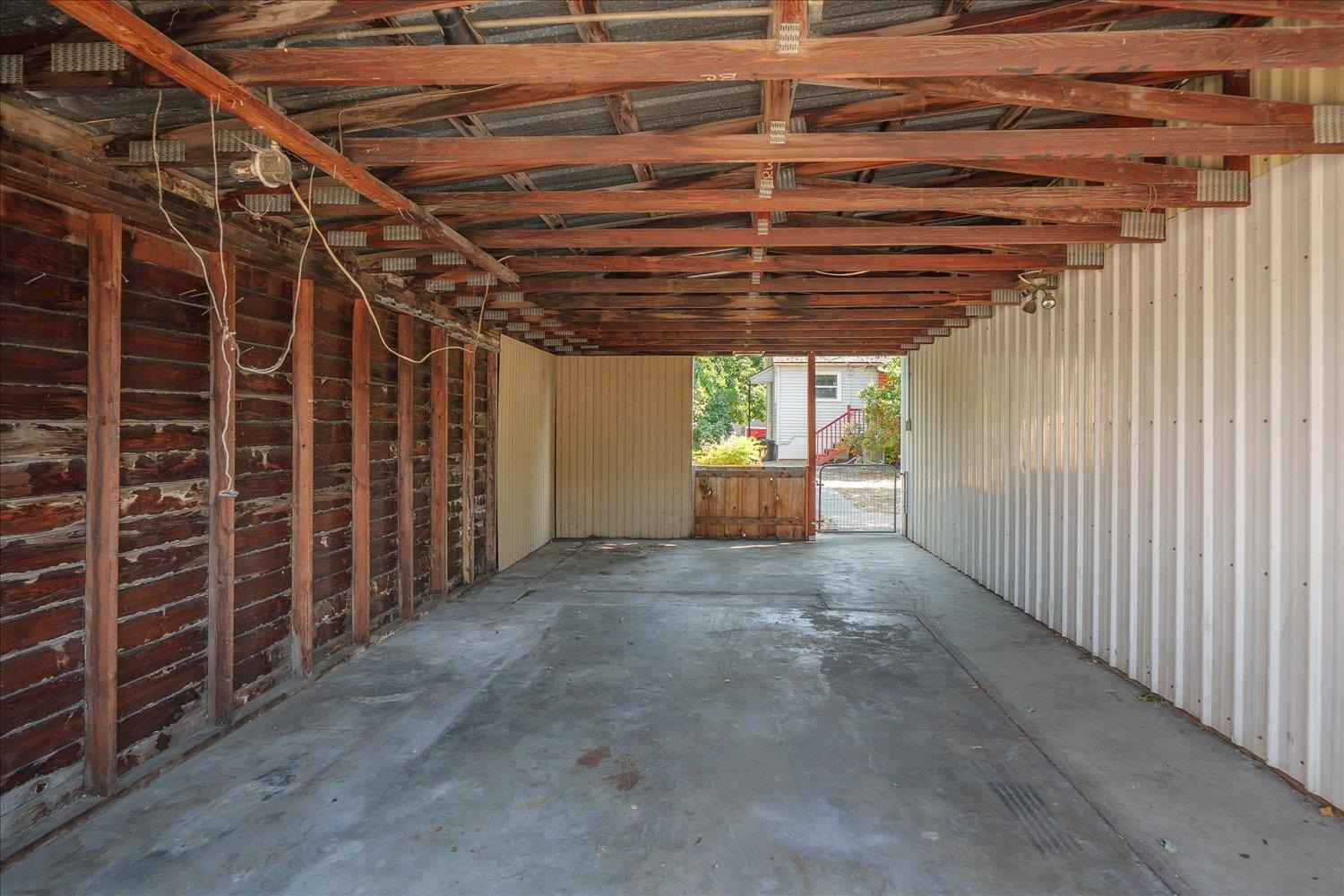 1911 E Sharp Ave - Photo 39