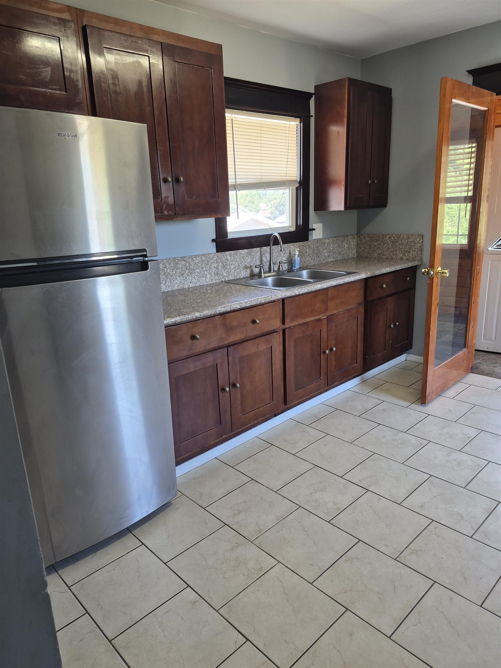 2117 & 2119 E Providence Ave - Photo 10