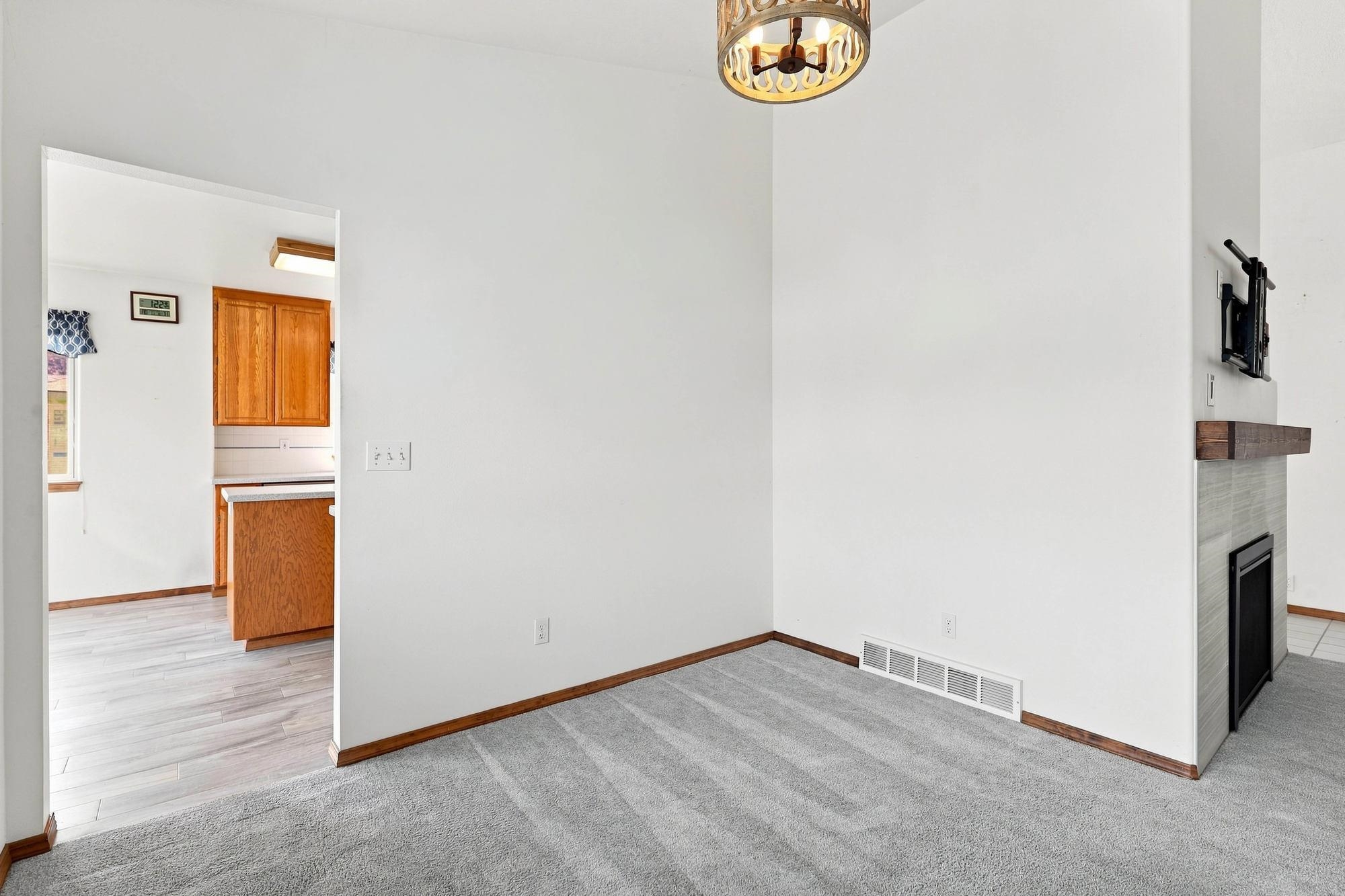 2721 S Early Dawn Ln - Photo 4