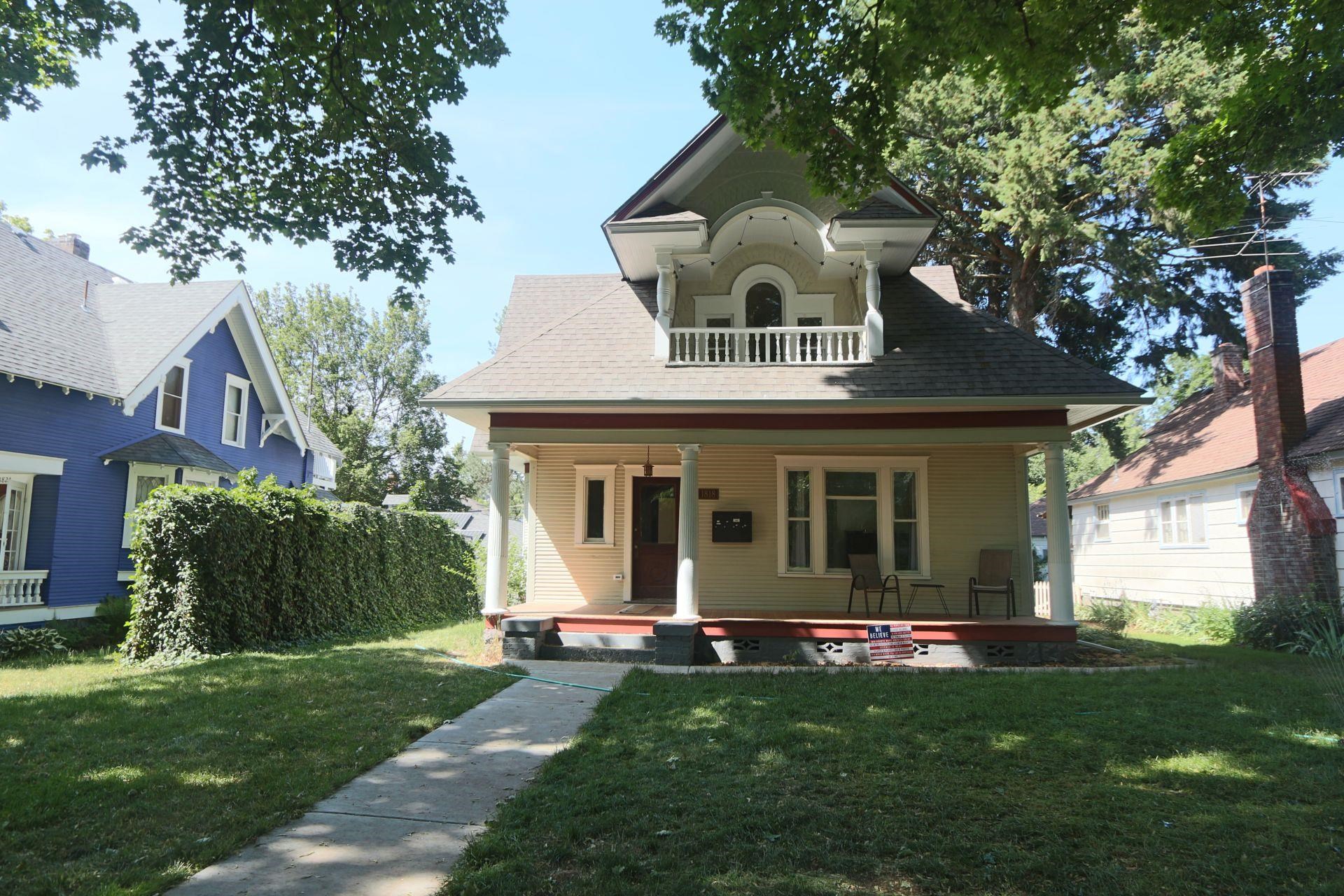 1818 W 10th Ave - Photo 1