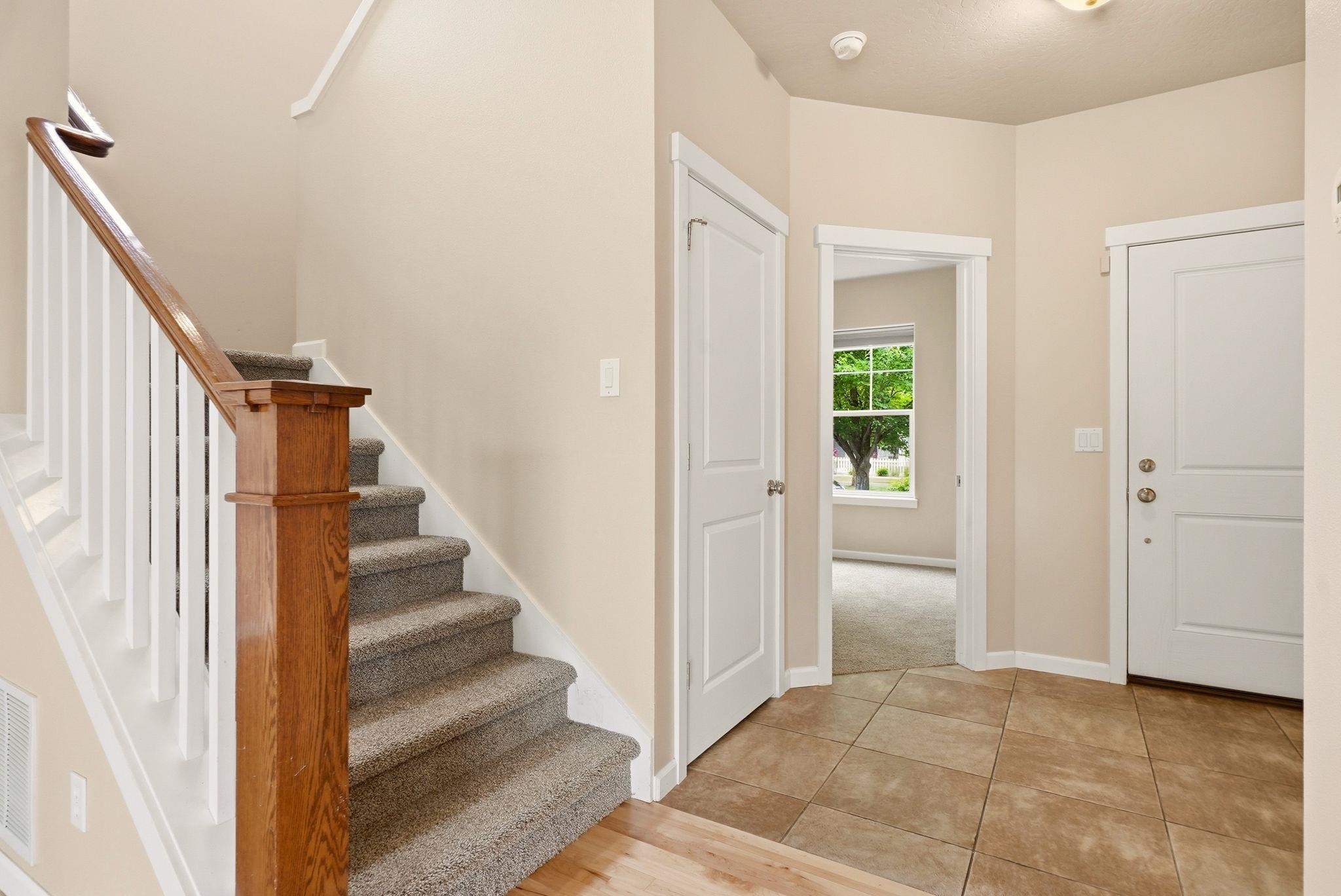 1780 N Holl Blvd - Photo 8