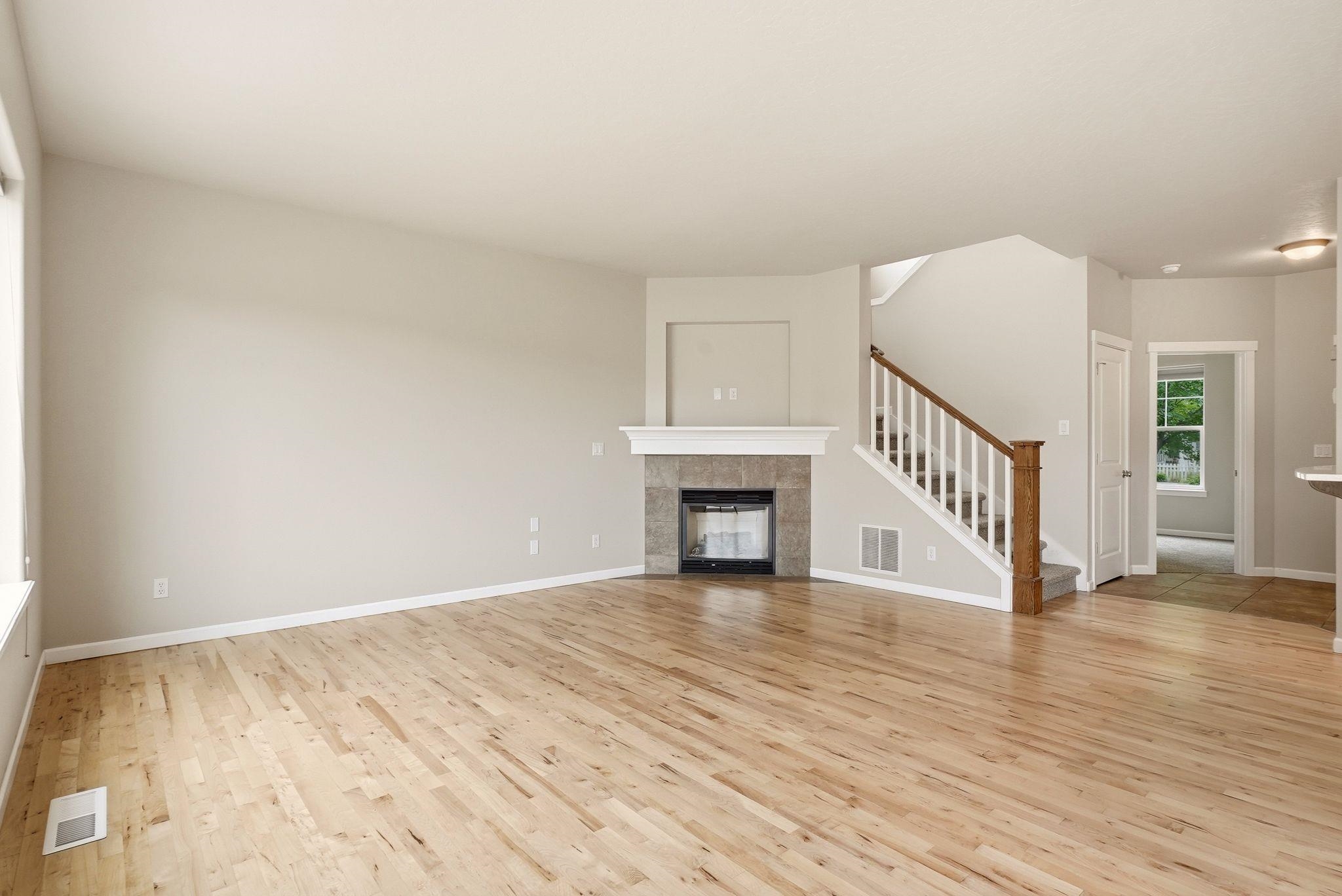 1780 N Holl Blvd - Photo 5