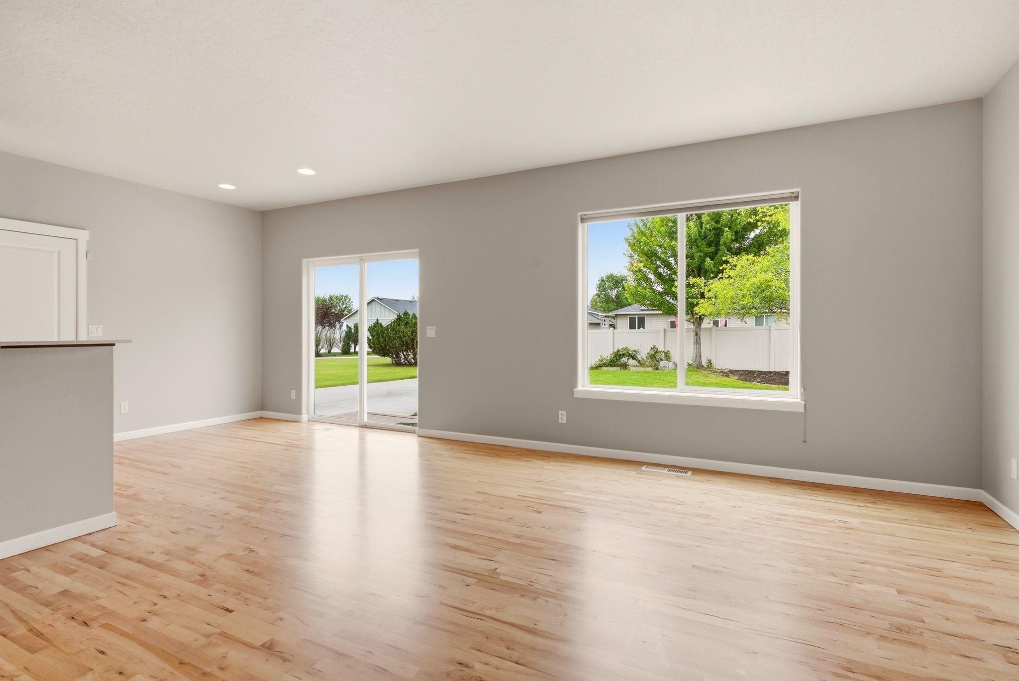 1780 N Holl Blvd - Photo 10