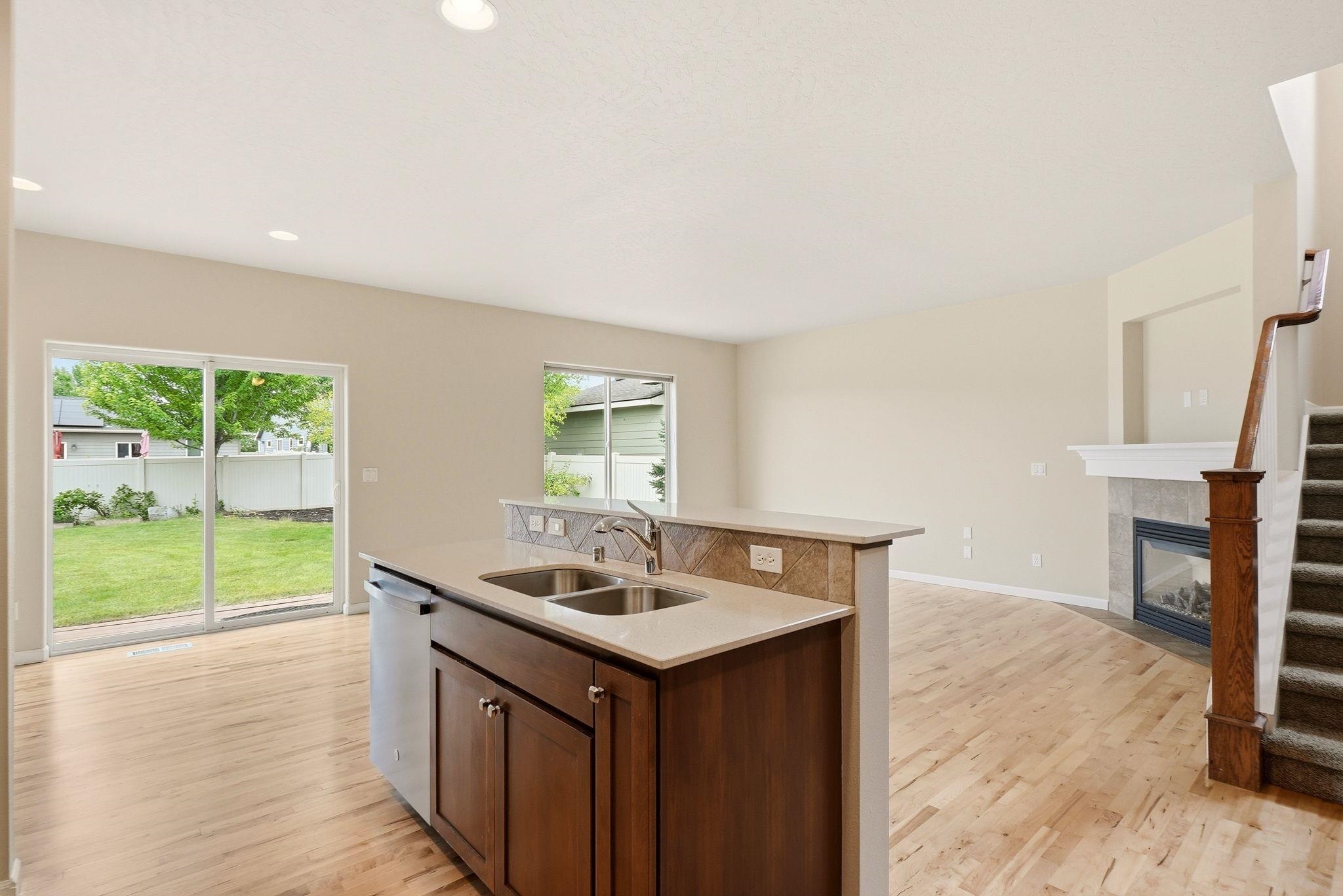 1780 N Holl Blvd - Photo 14