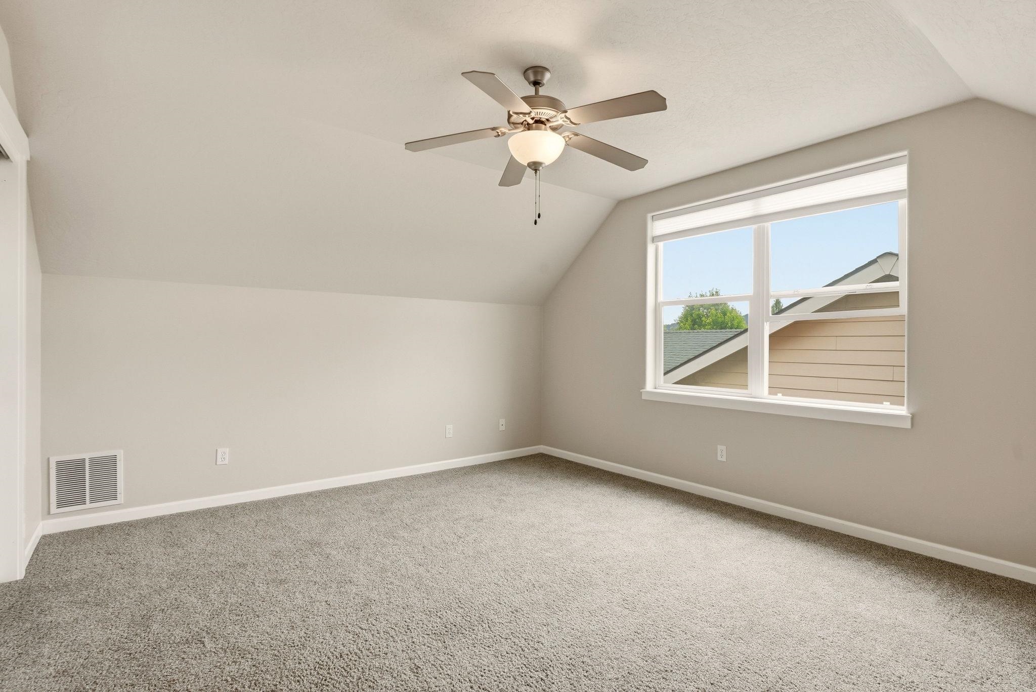 1780 N Holl Blvd - Photo 17