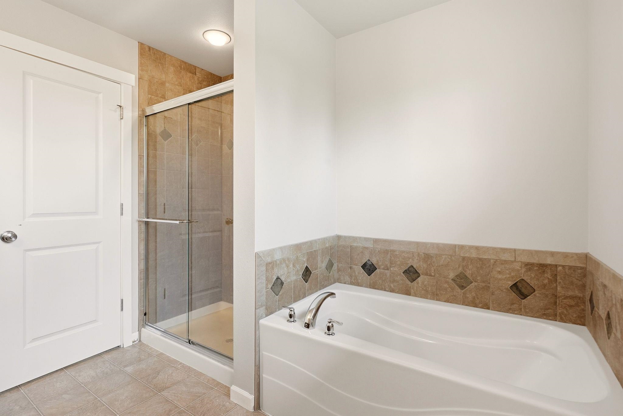1780 N Holl Blvd - Photo 20