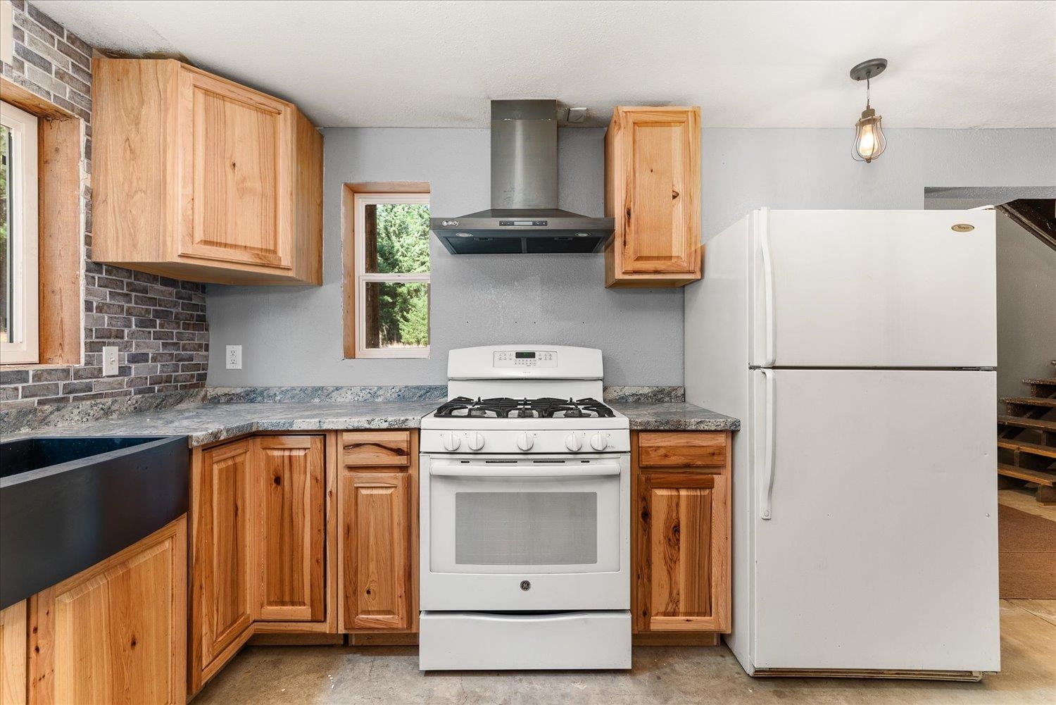 4227 Lyon and Moss Rd - Photo 16