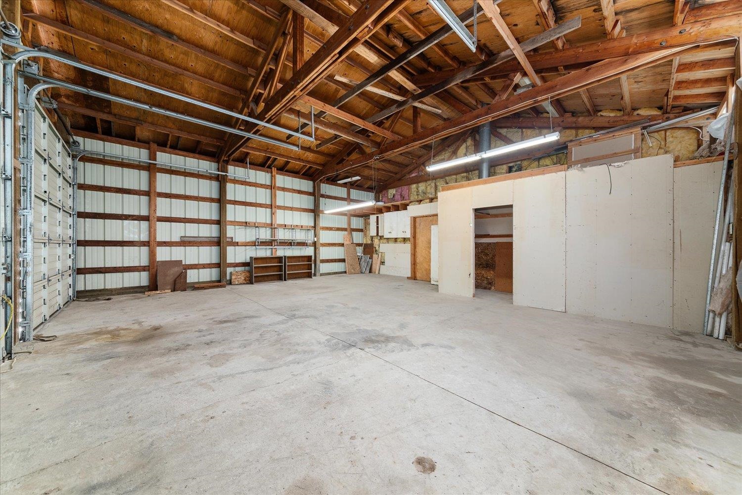 4227 Lyon and Moss Rd - Photo 31