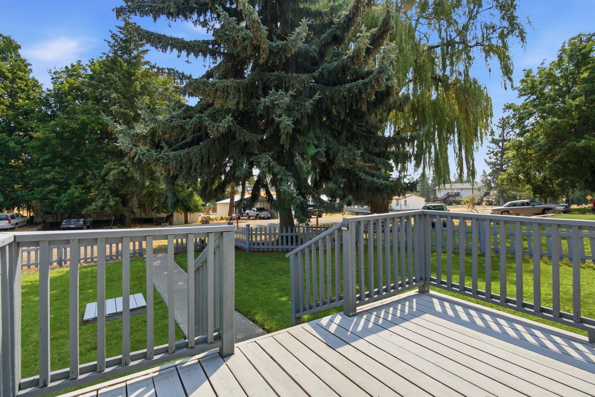 415 N Silver Lake Ave - Photo 4