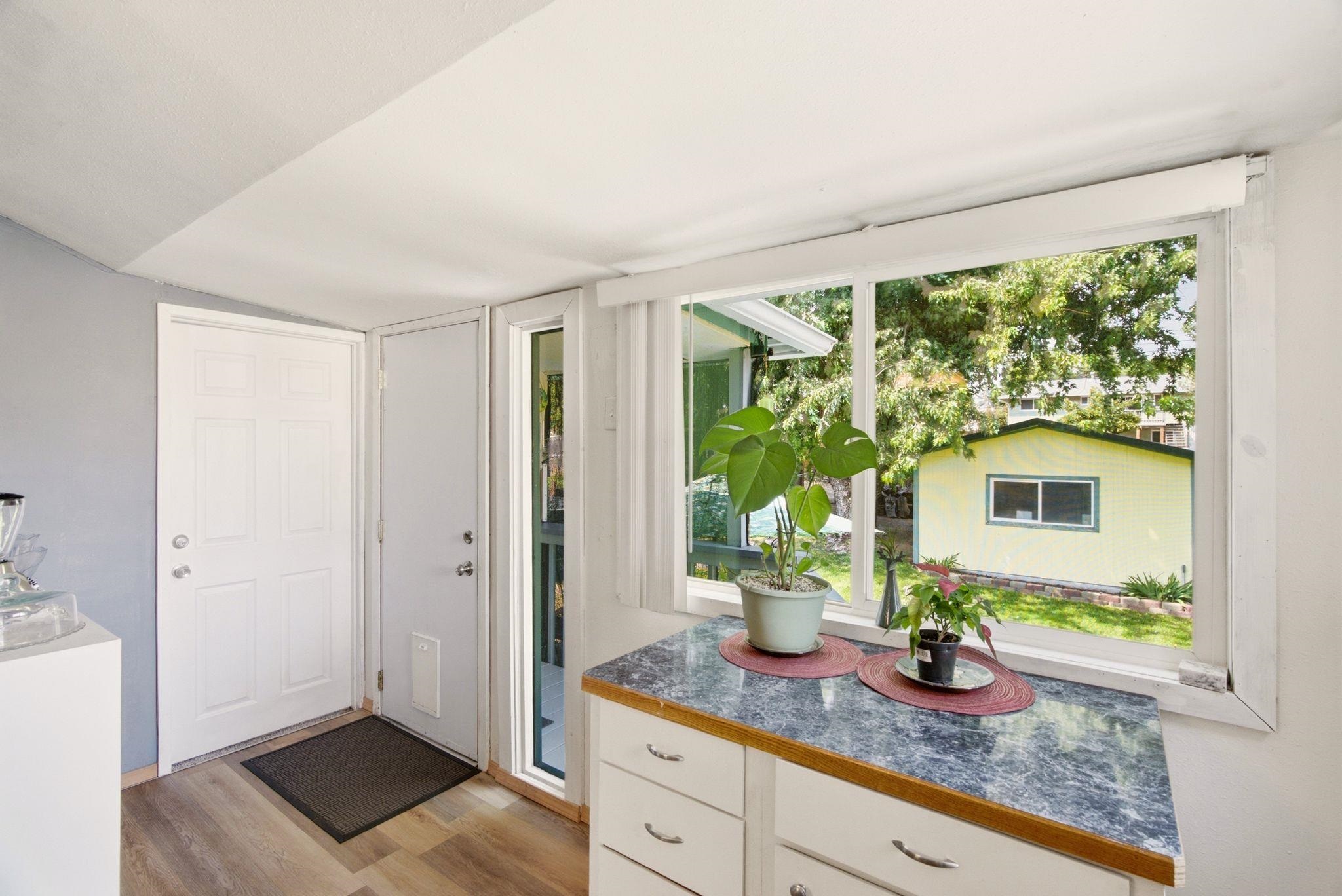 415 N Silver Lake Ave - Photo 14