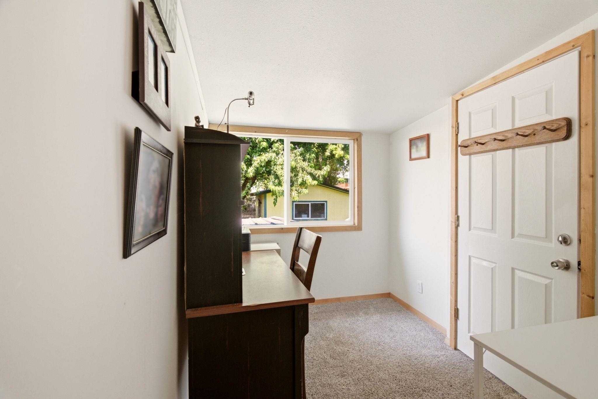 415 N Silver Lake Ave - Photo 18