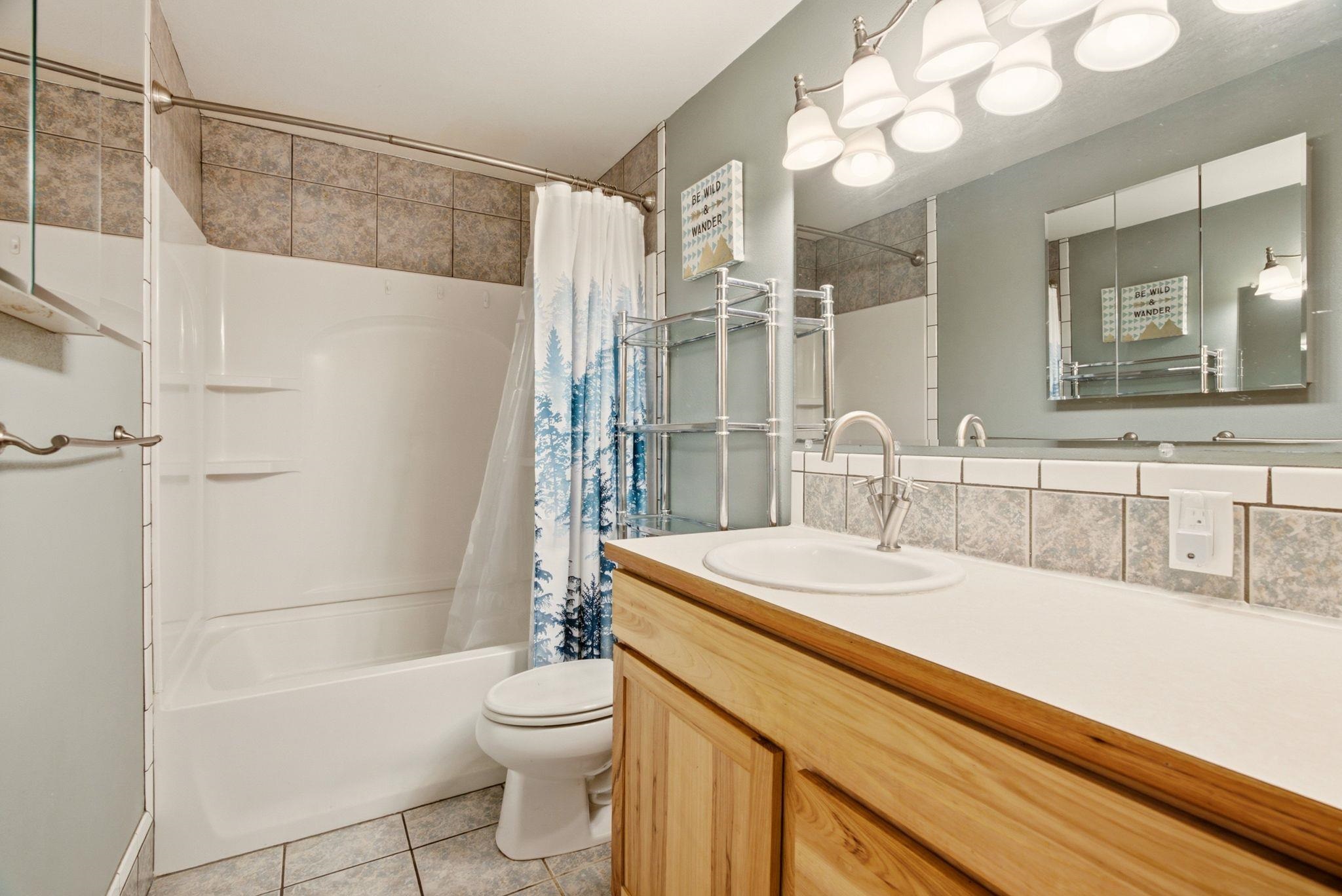 415 N Silver Lake Ave - Photo 21