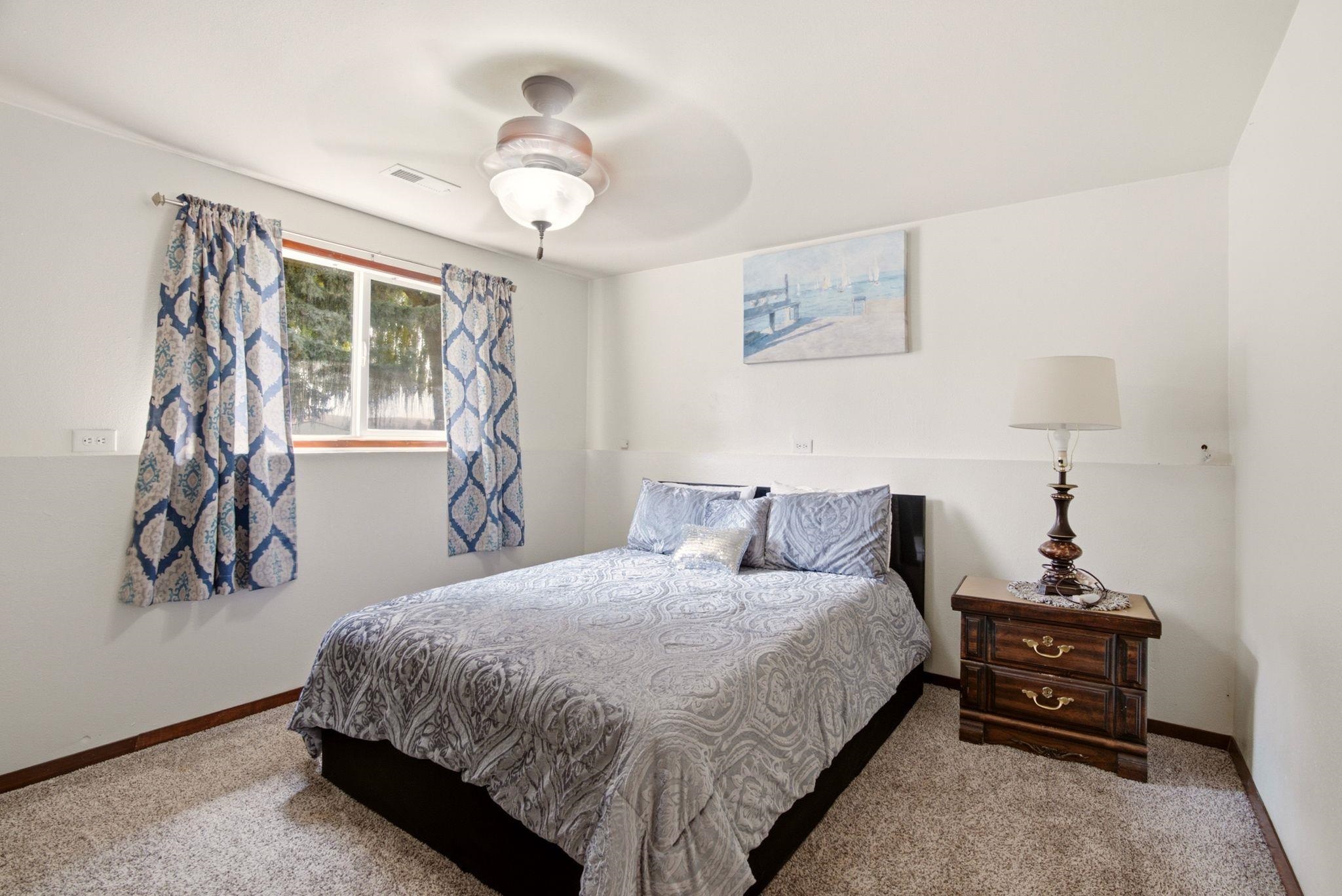 415 N Silver Lake Ave - Photo 29