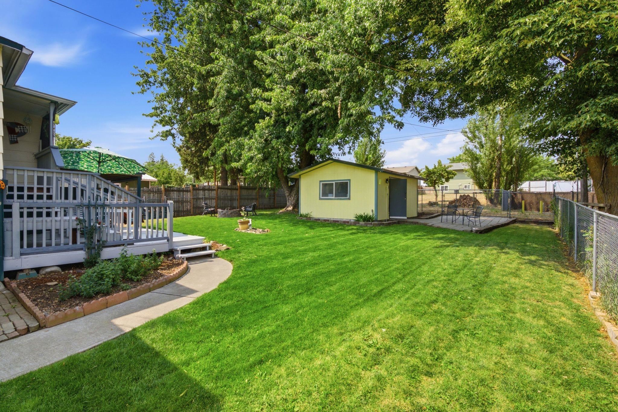 415 N Silver Lake Ave - Photo 34