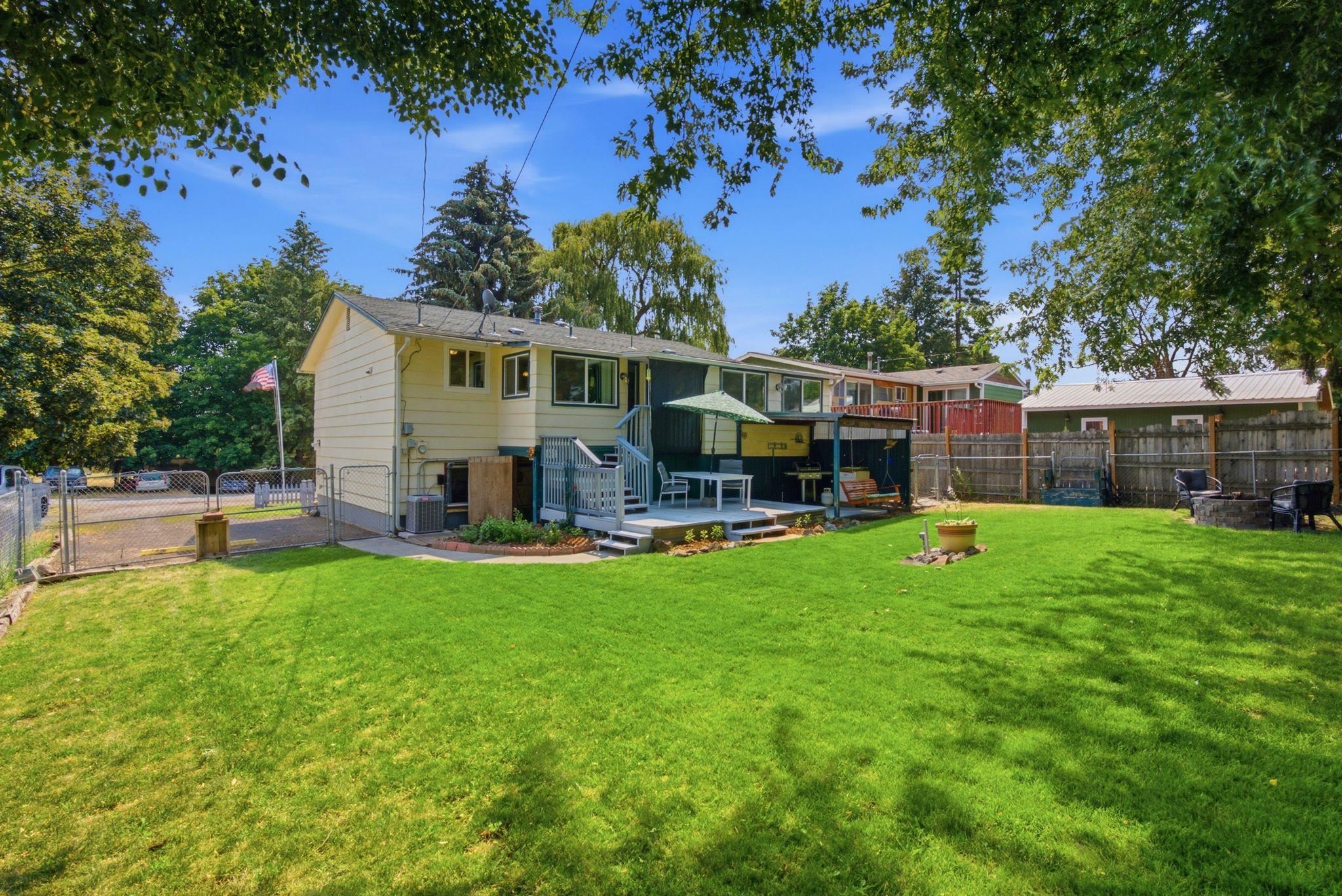 415 N Silver Lake Ave - Photo 40
