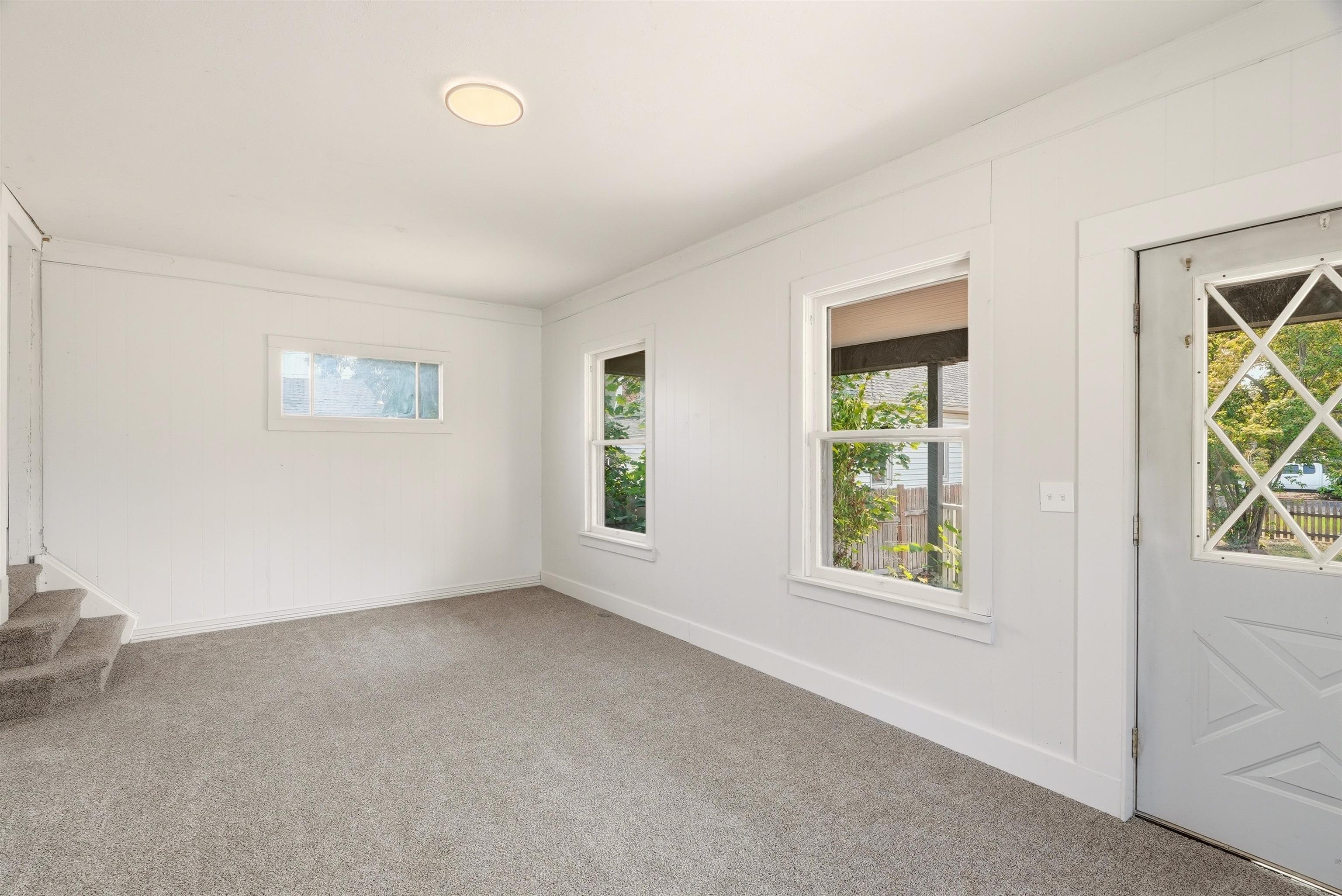 1218 W Shannon Ave - Photo 11