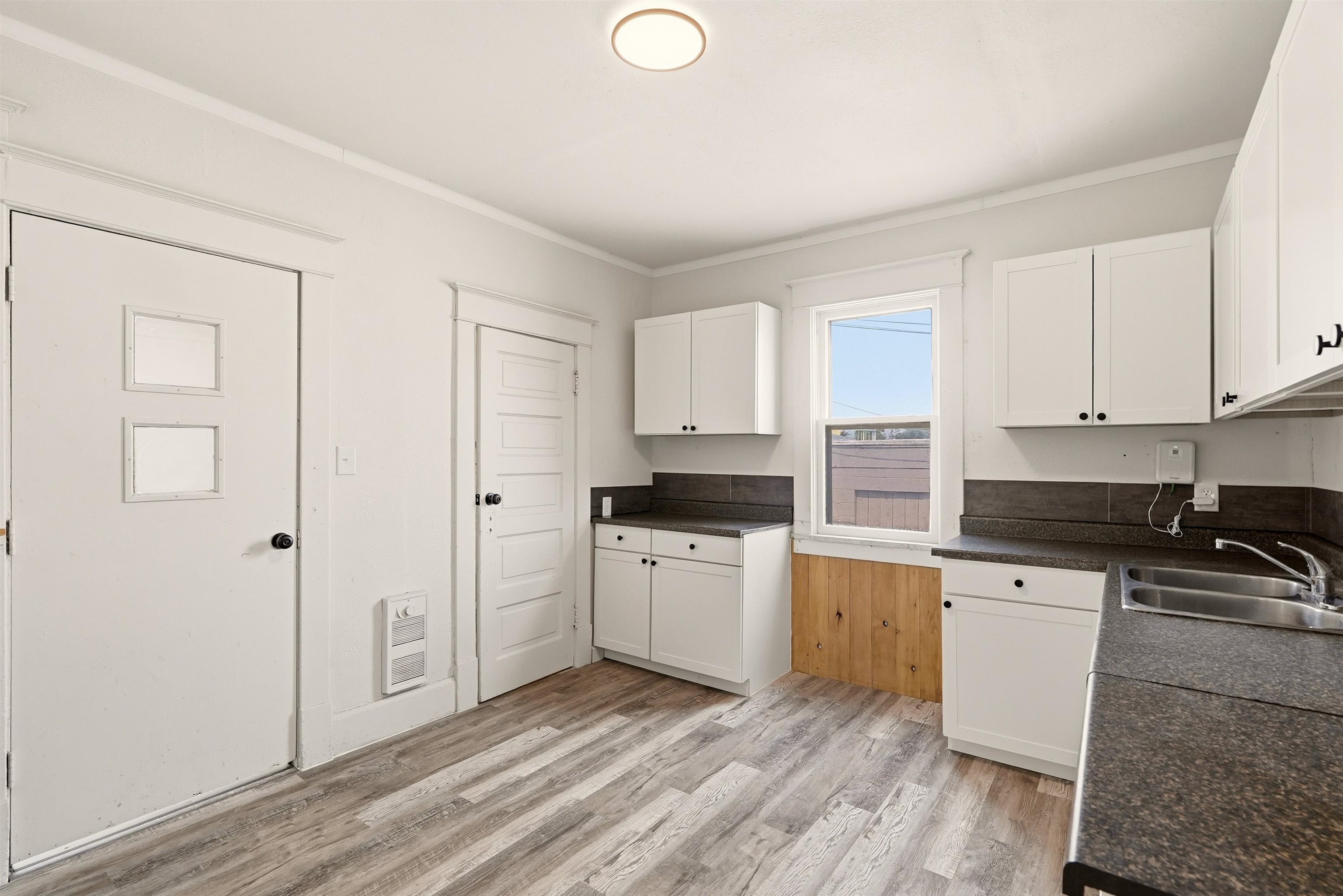 1218 W Shannon Ave - Photo 16