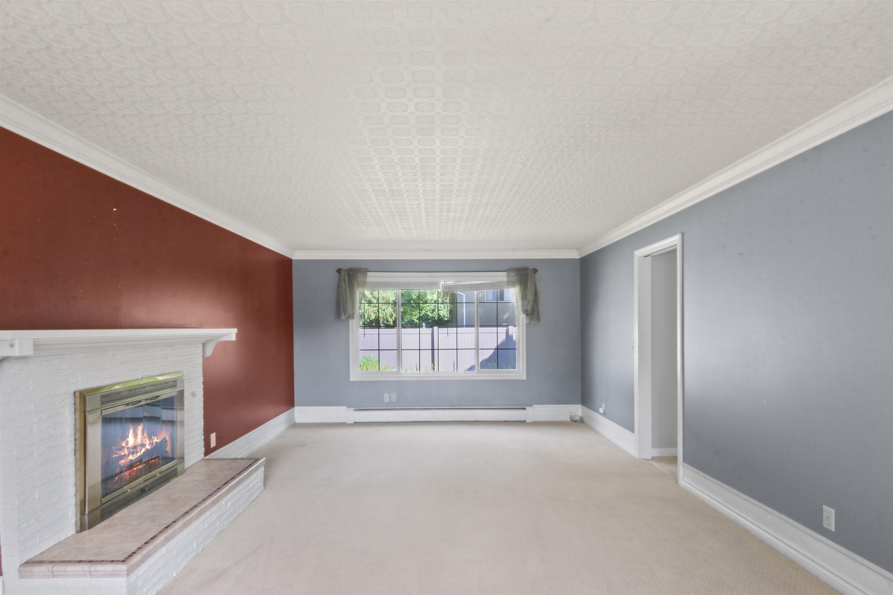 2201 E 42nd Ave - Photo 5