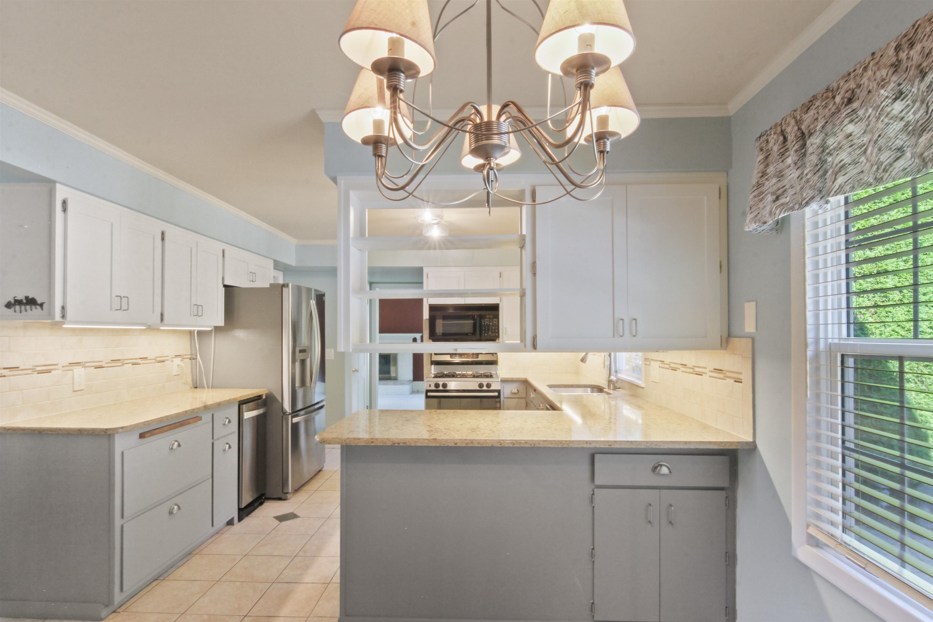 2201 E 42nd Ave - Photo 9