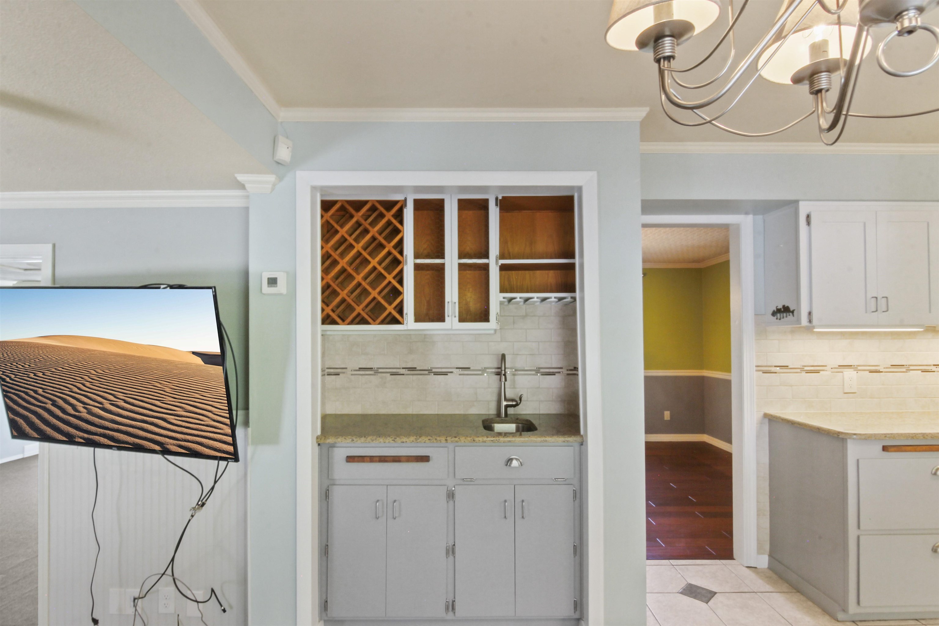 2201 E 42nd Ave - Photo 10