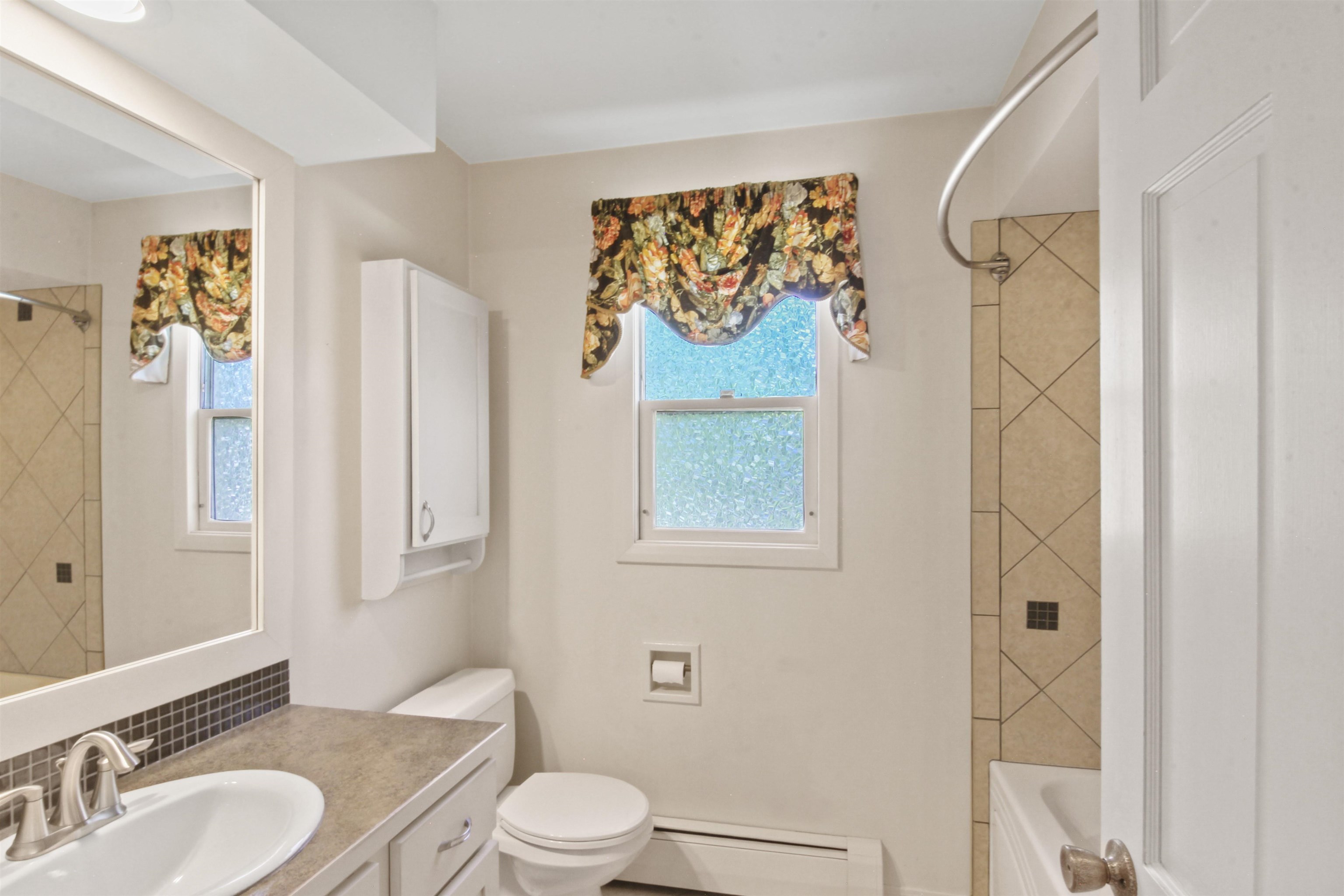 2201 E 42nd Ave - Photo 19