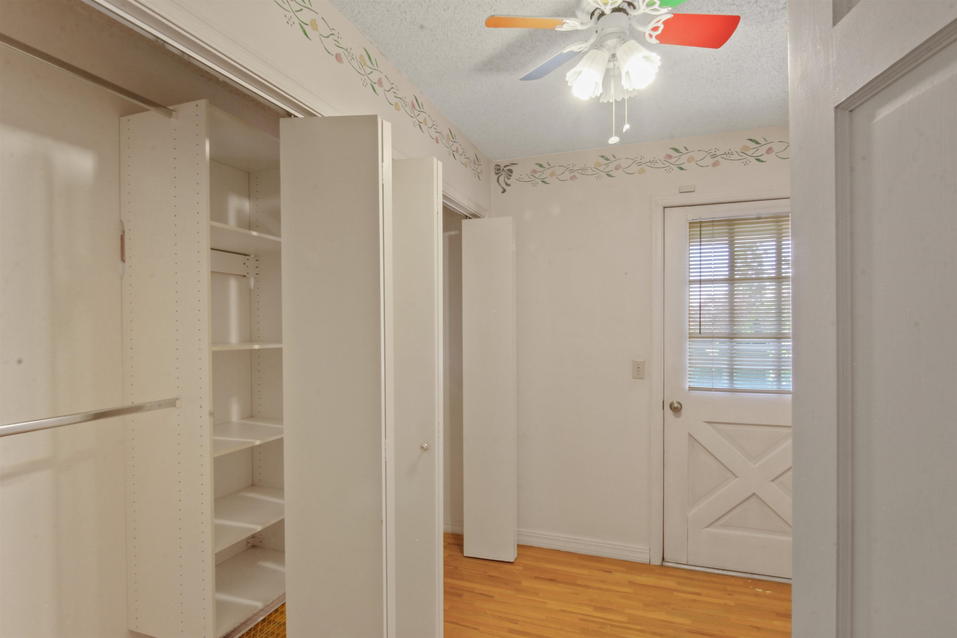 2201 E 42nd Ave - Photo 22