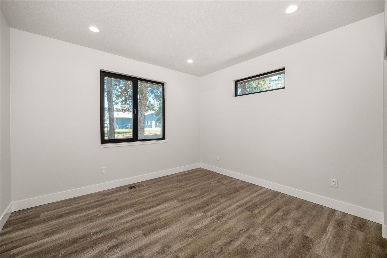 3402 E Yearling Rd - Photo 26