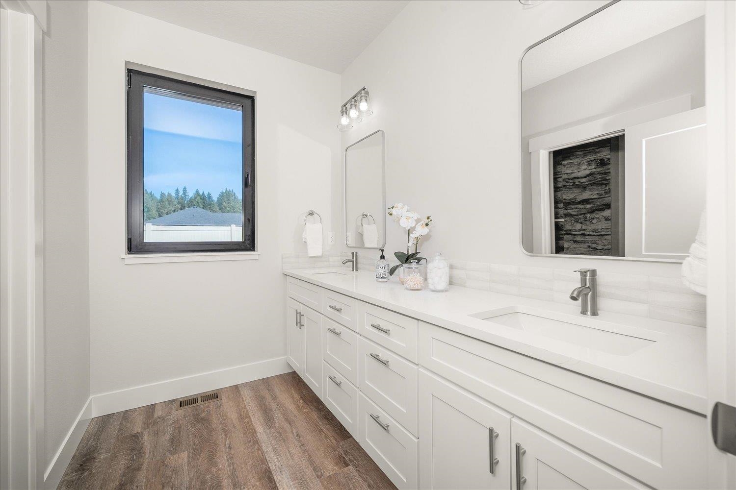 3402 E Yearling Rd - Photo 28