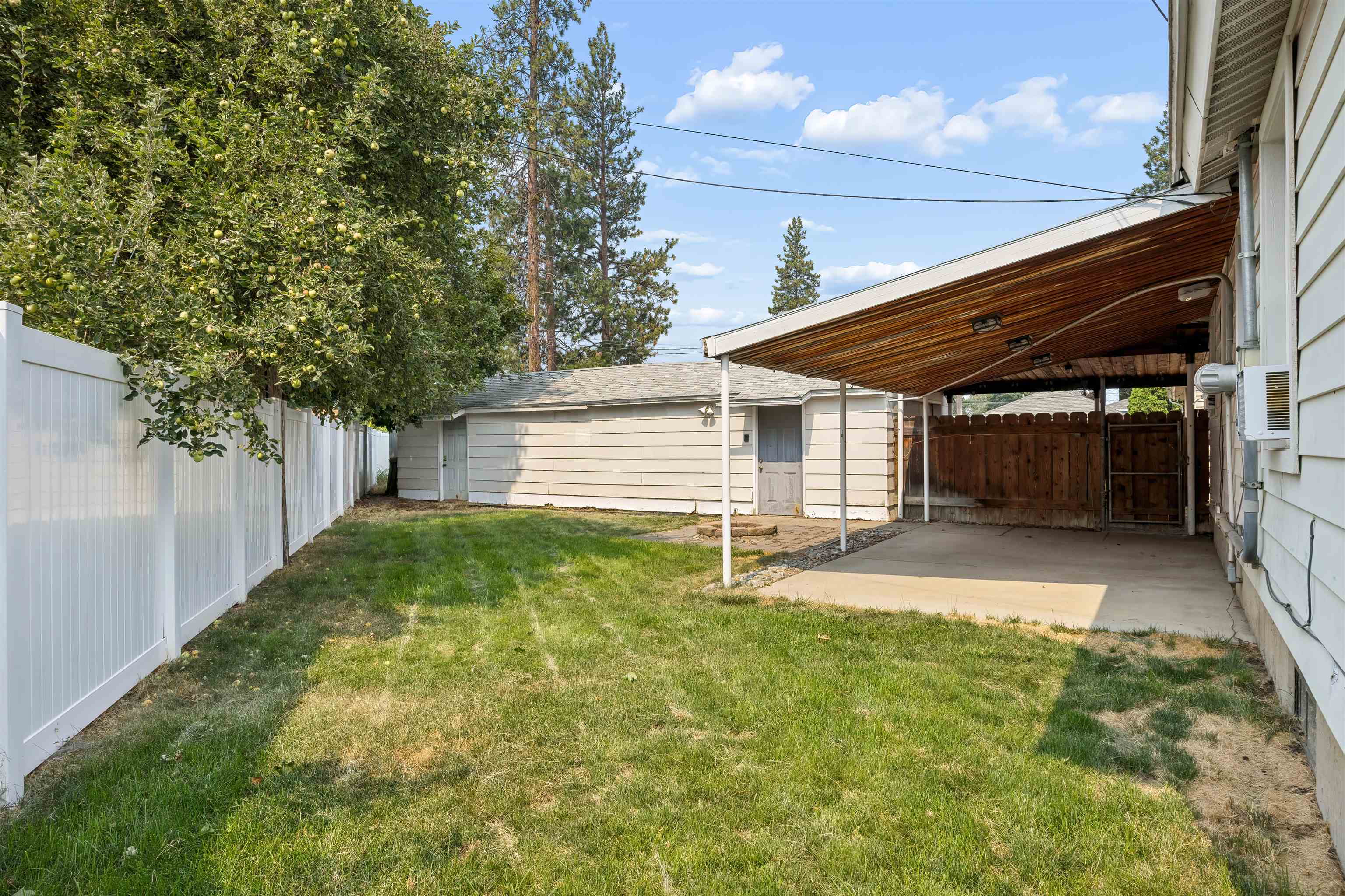 5507 N Bemis St - Photo 22