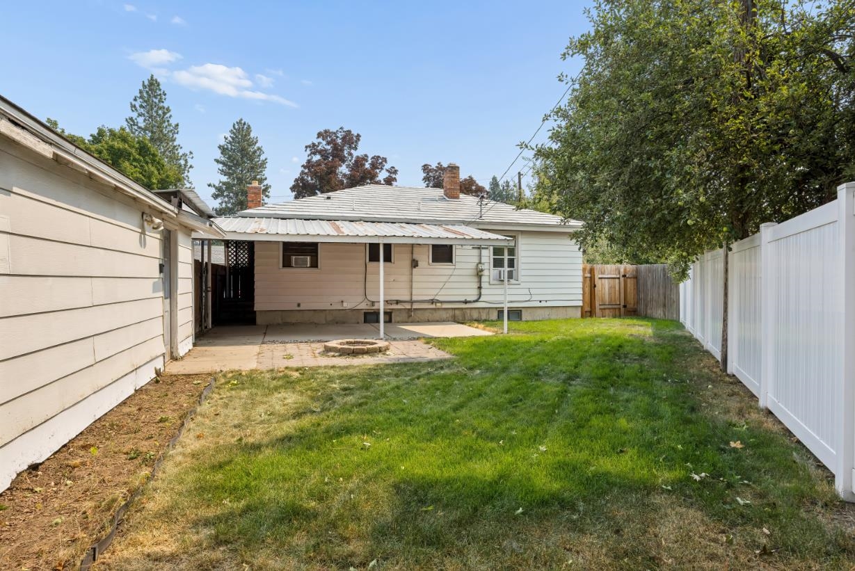 5507 N Bemis St - Photo 23