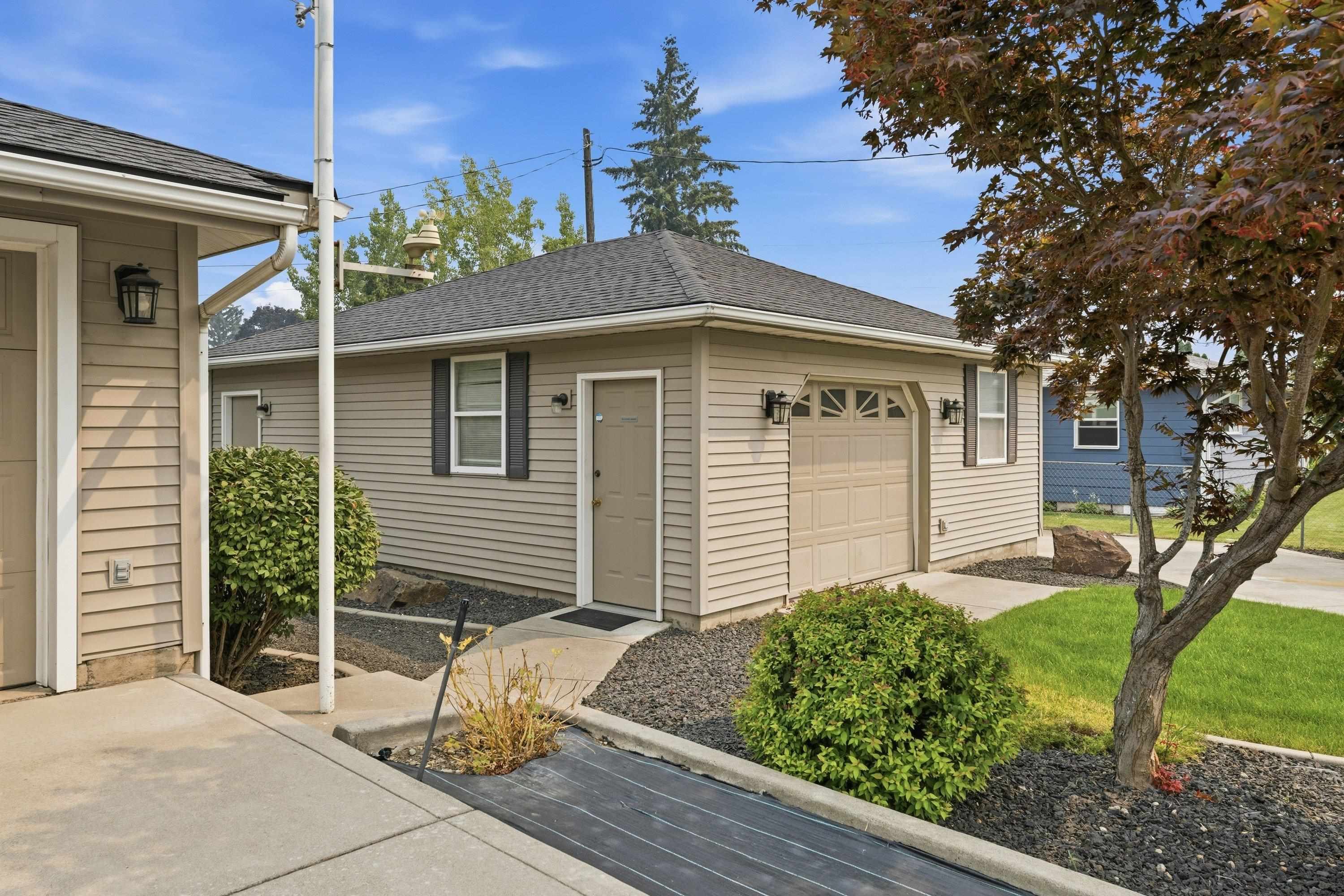 1116 N Willow Rd - Photo 3