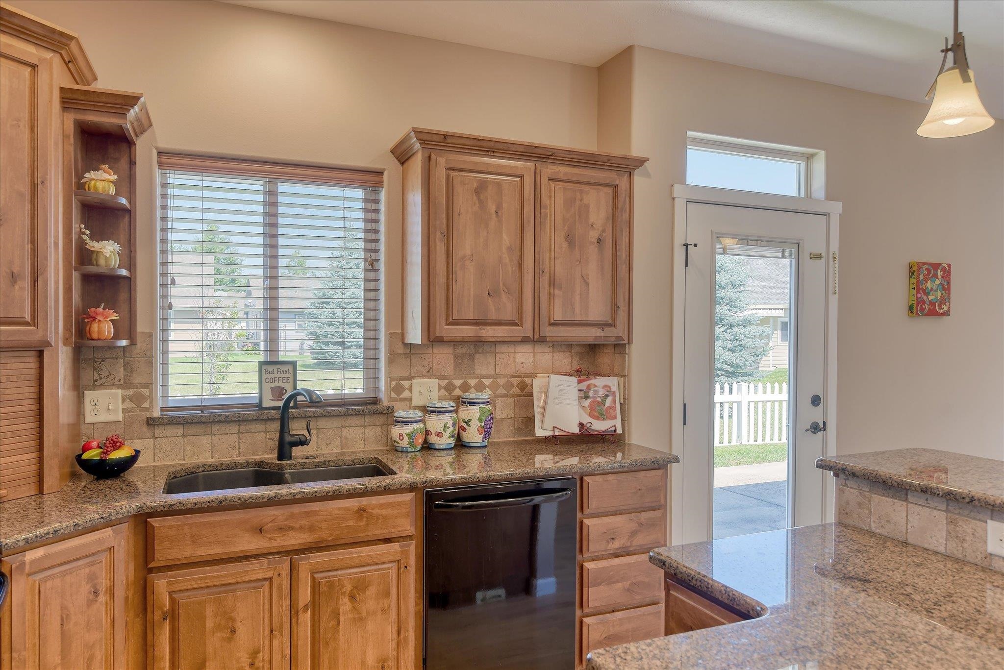 14405 E 5TH Ln - Photo 11