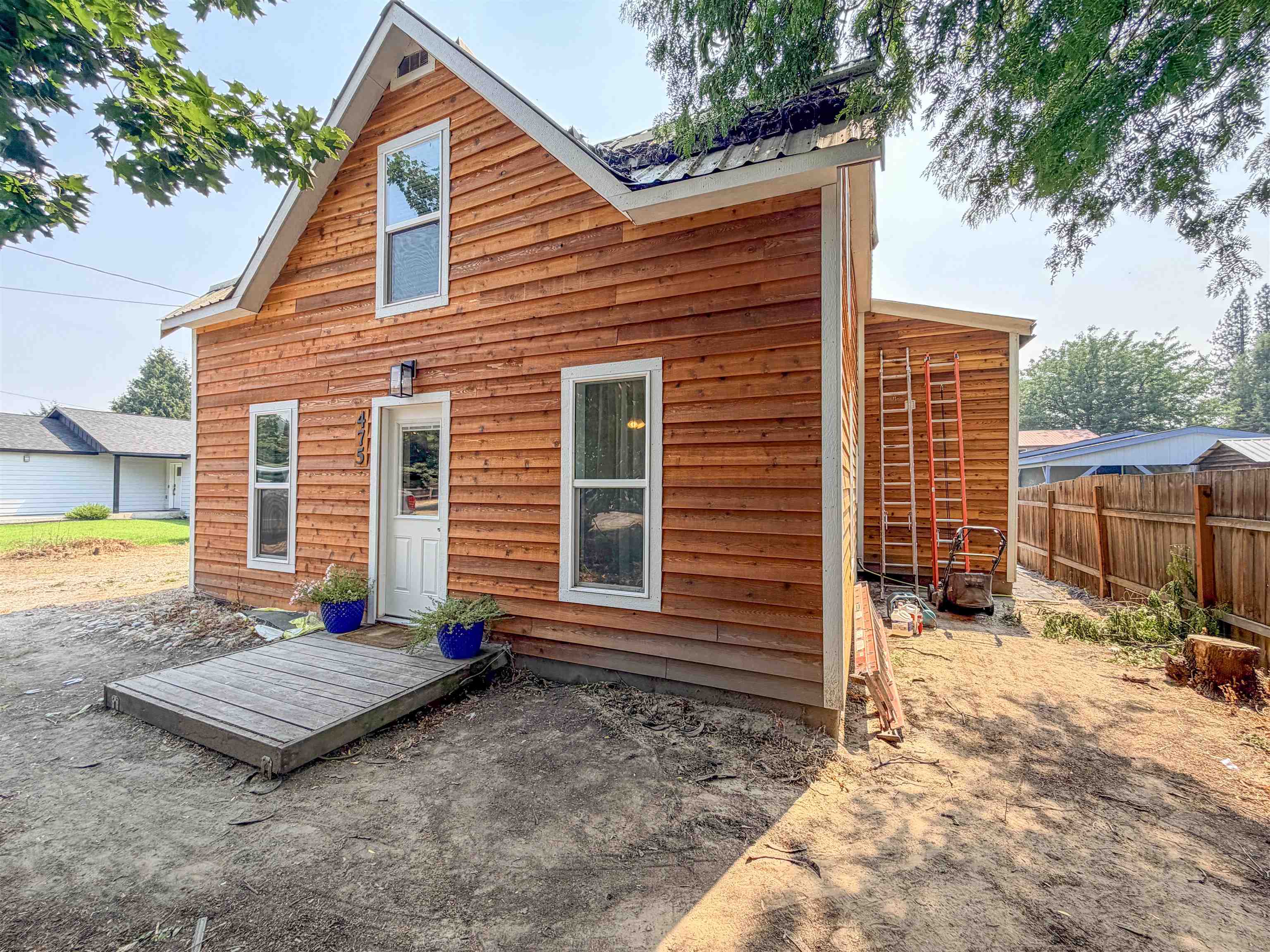 475 W 9th Ave - Photo 3