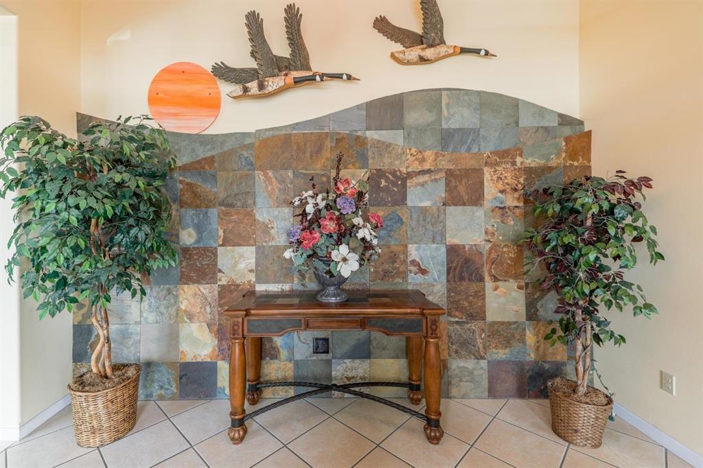 1725 N HODGES Ln - Photo 39