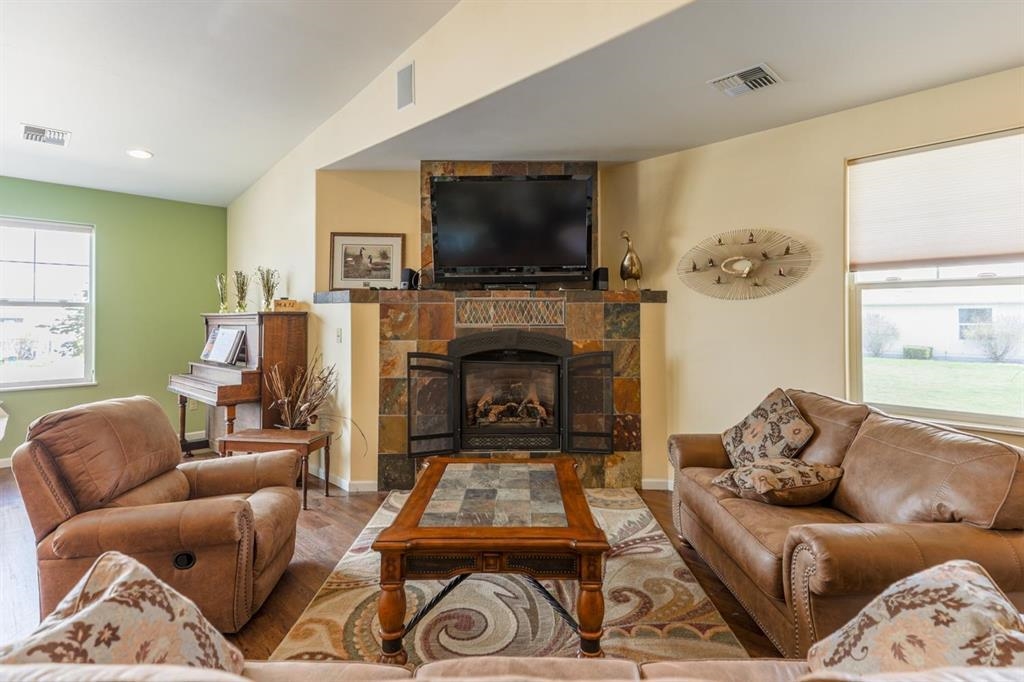 1725 N HODGES Ln - Photo 40