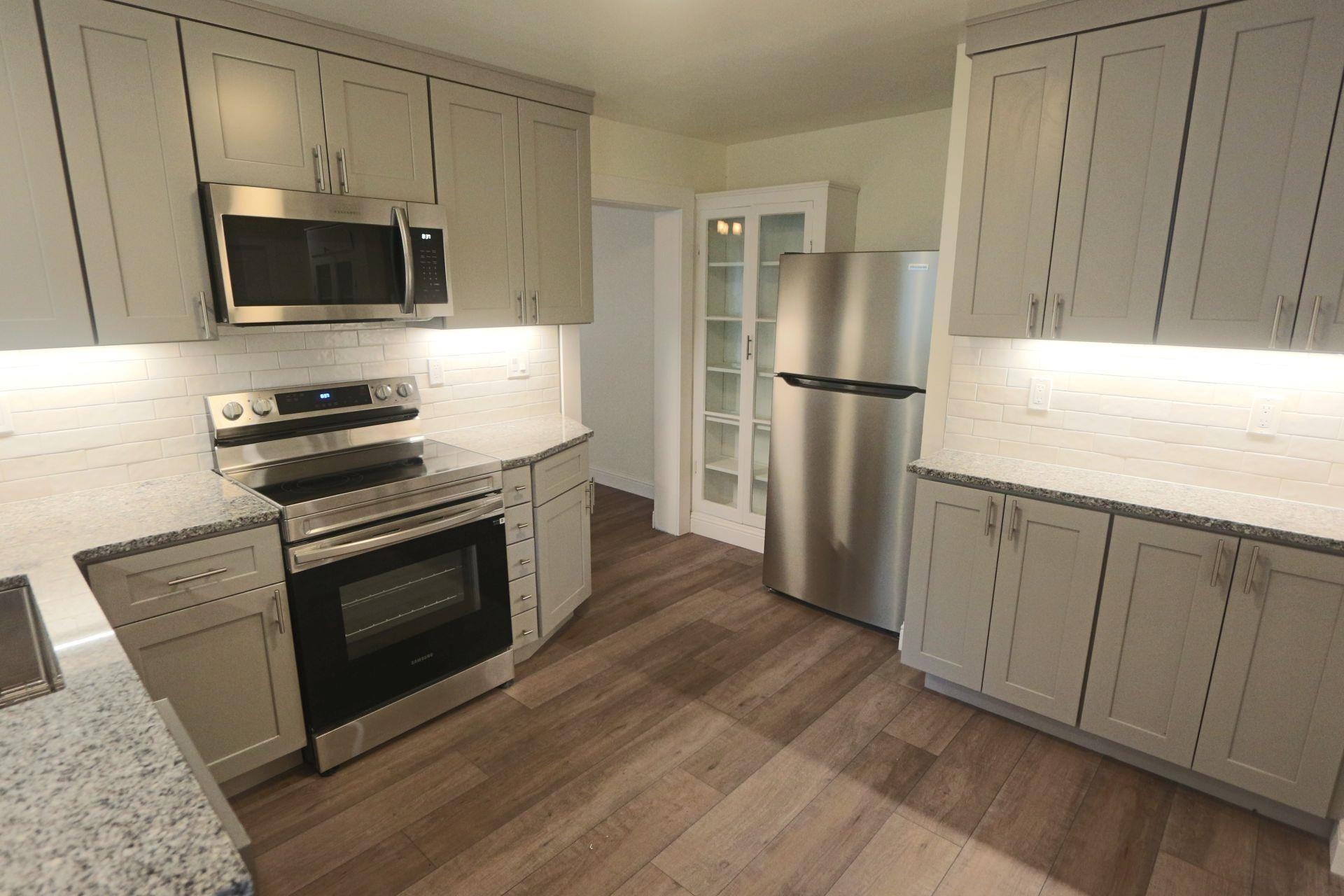 1818 W 10th Ave - Photo 10