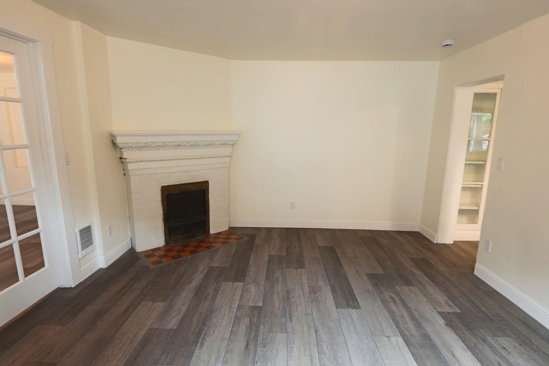 1818 W 10th Ave - Photo 2