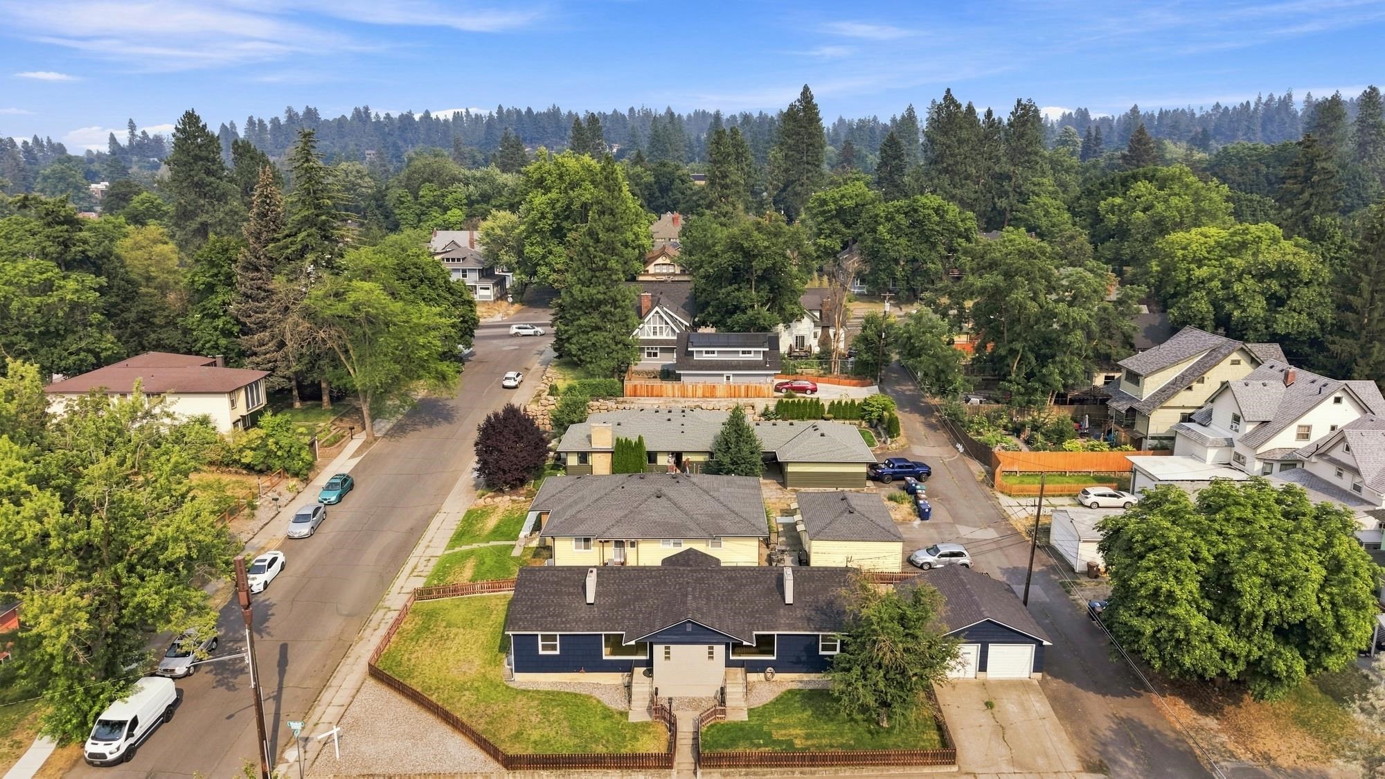 1203 S Walnut St - Photo 3