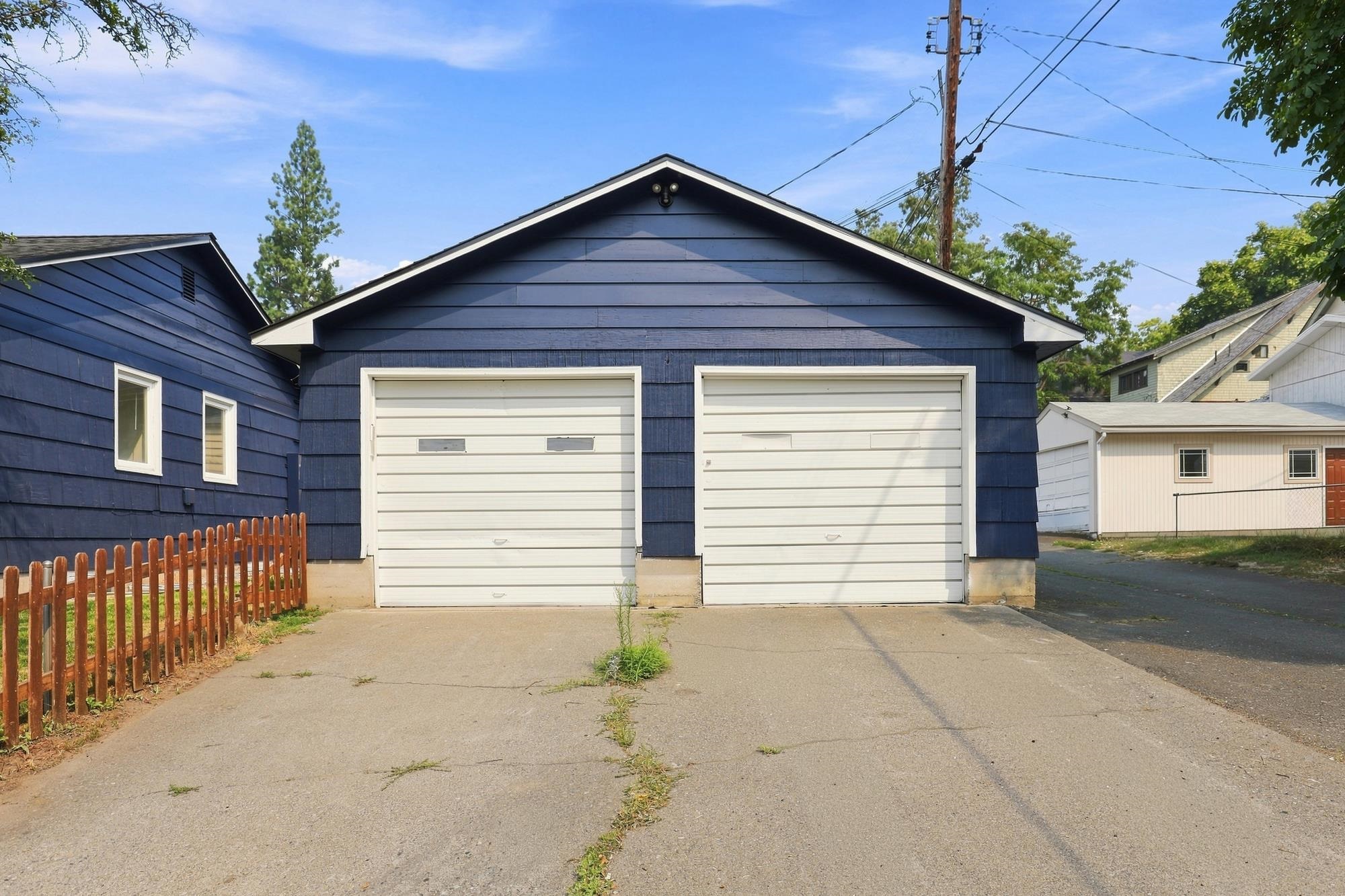 1203 S Walnut St - Photo 6