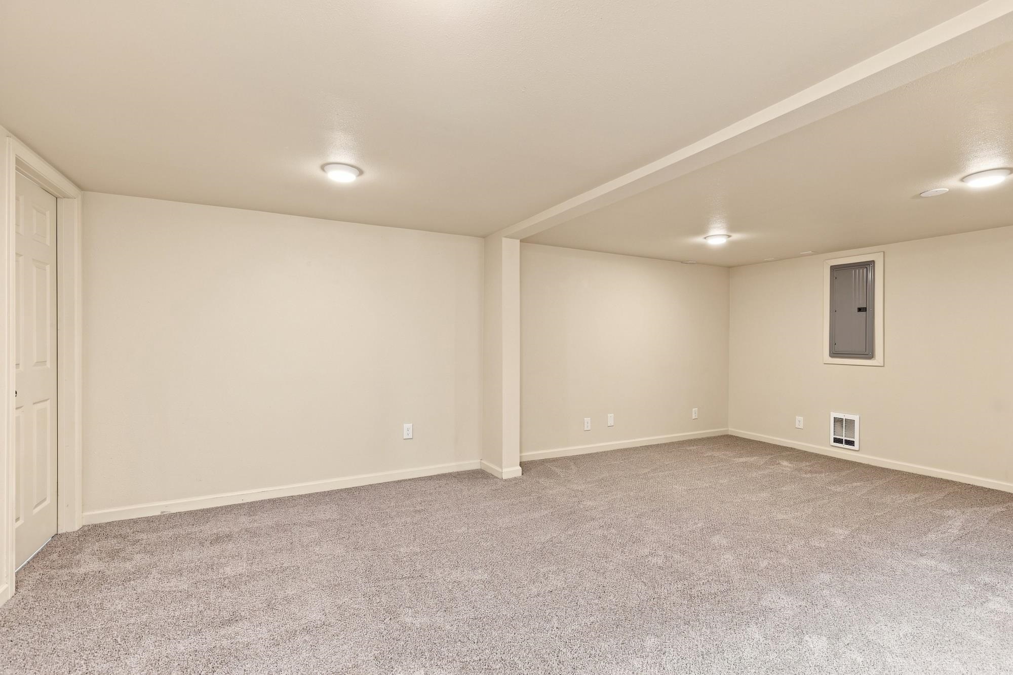 1203 S Walnut St - Photo 18
