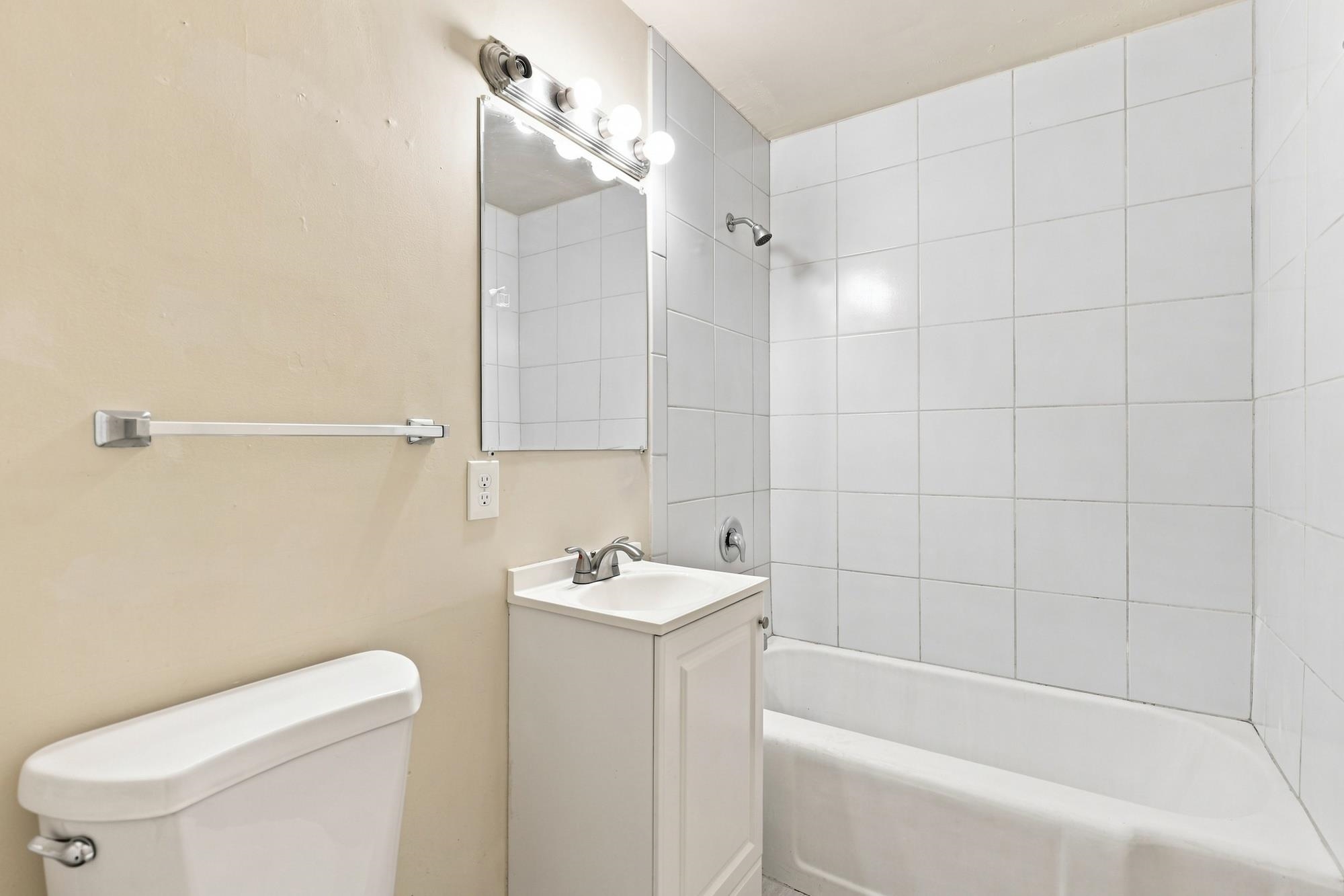 1203 S Walnut St - Photo 21