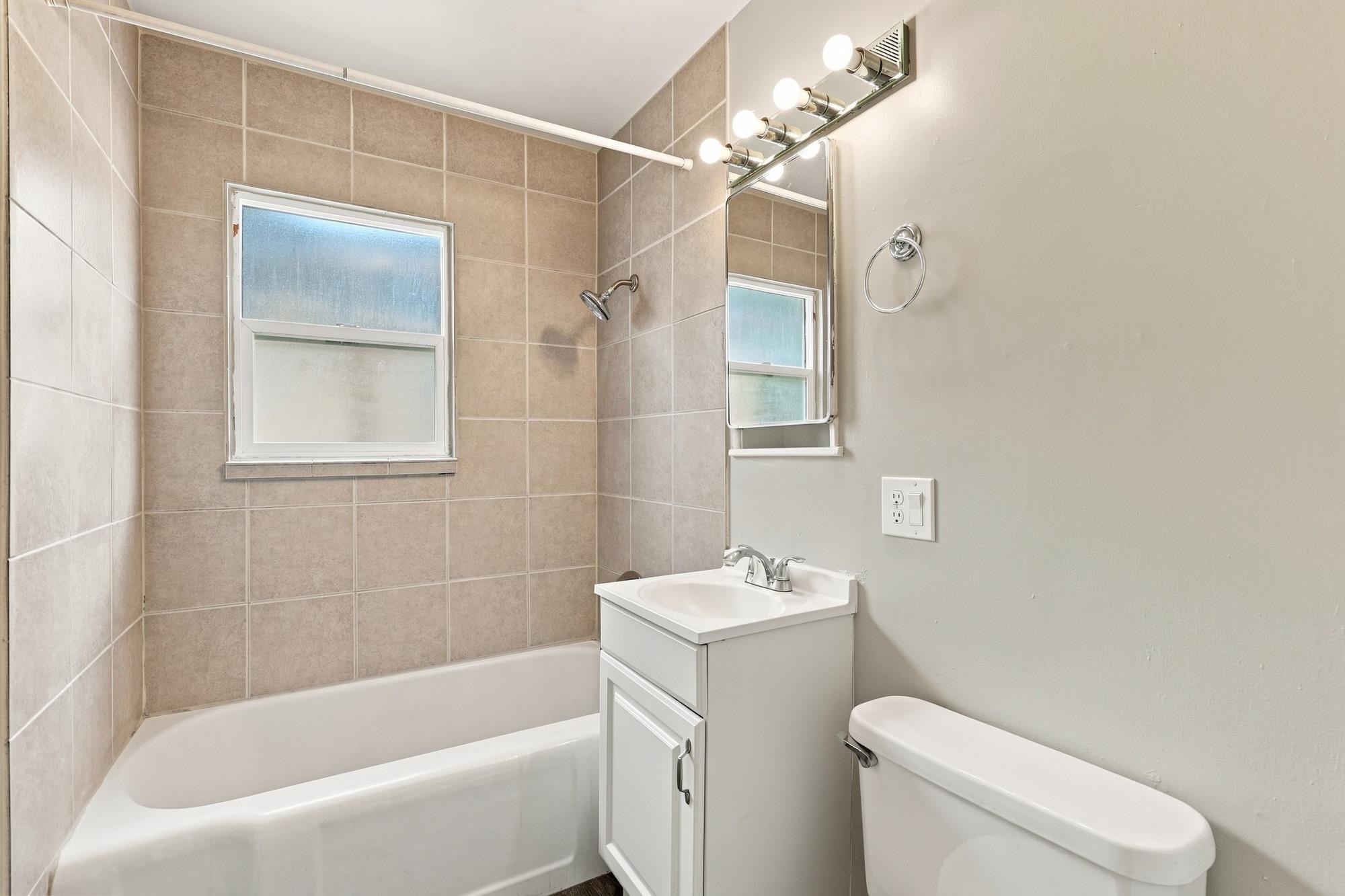 1203 S Walnut St - Photo 42