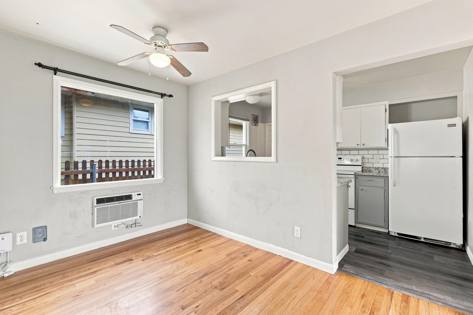 1203 S Walnut St - Photo 9
