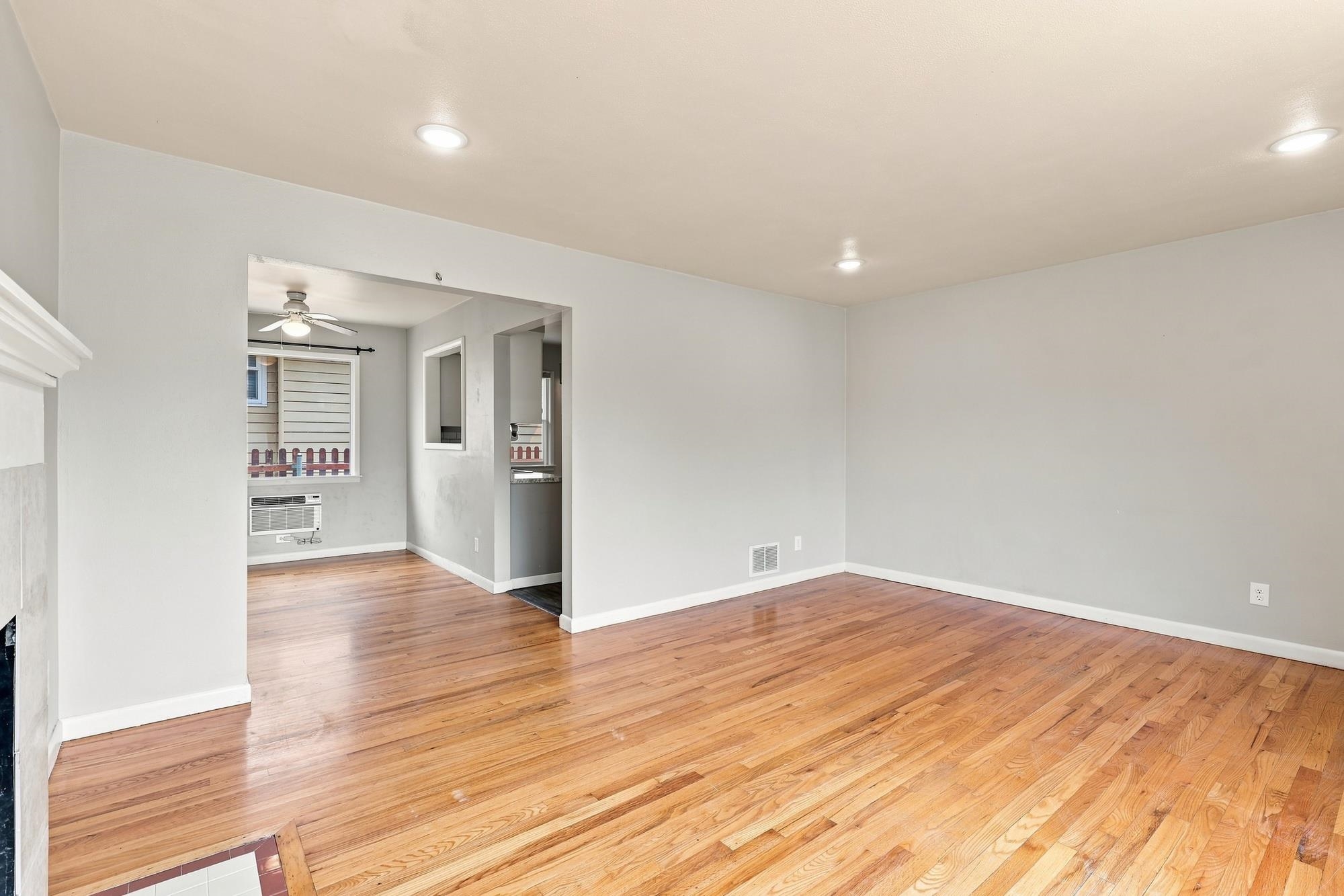 1203 S Walnut St - Photo 10