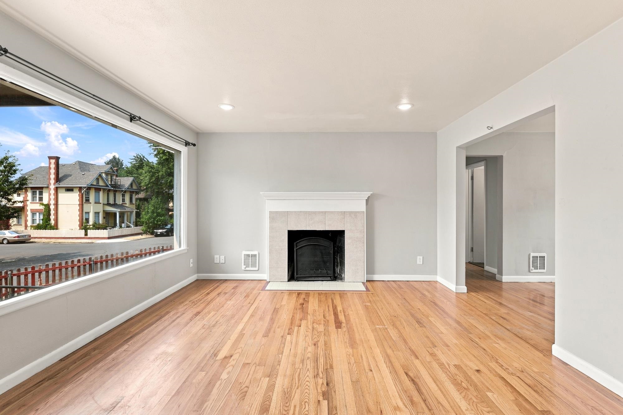 1203 S Walnut St - Photo 7