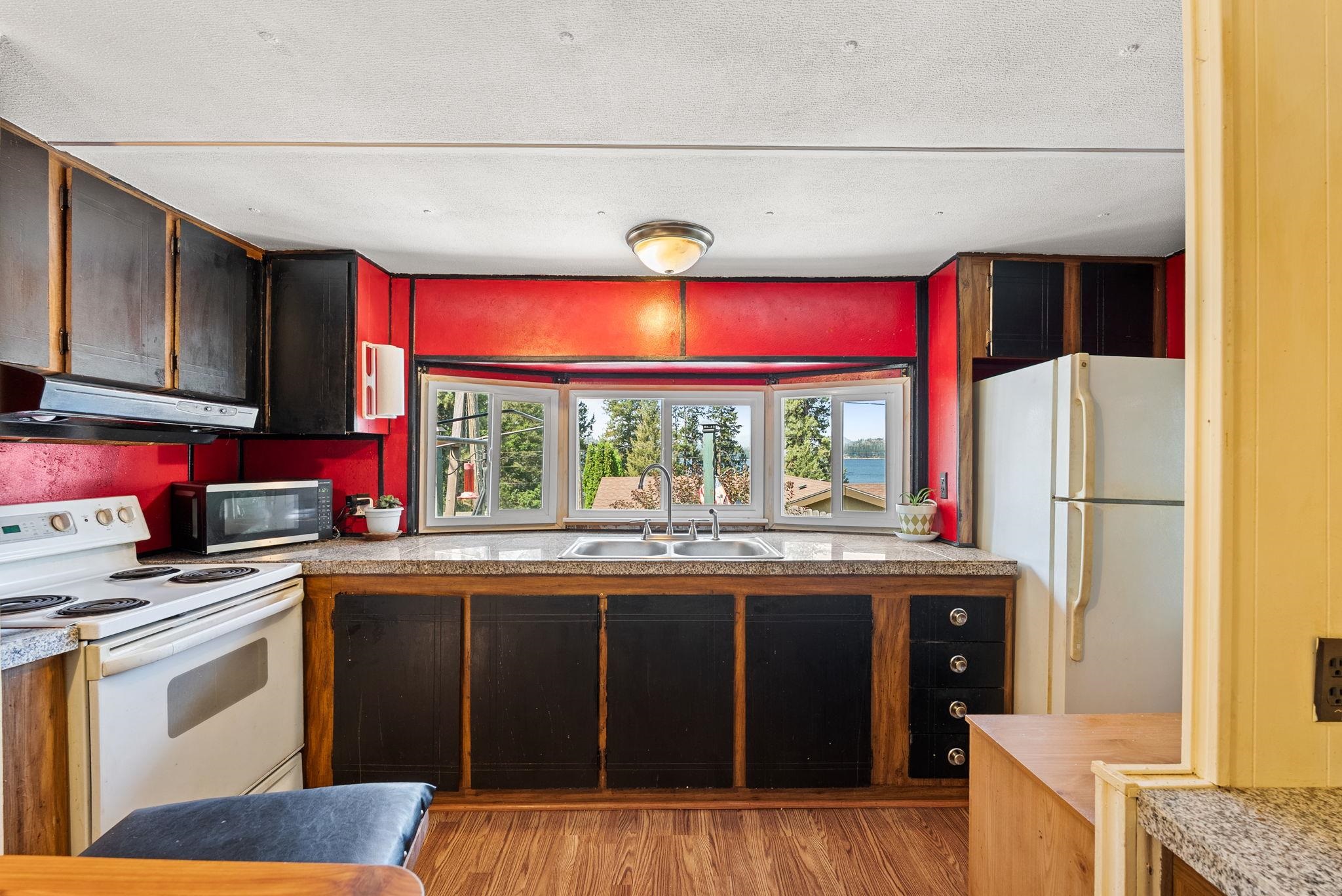 4597 View Rd - Photo 9